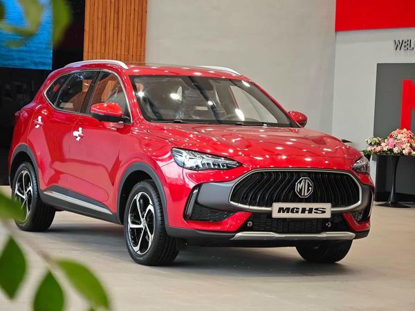 MG HS giảm còn hơn 500 triệu đồng, ngang giá SUV hạng A- Ảnh 1.