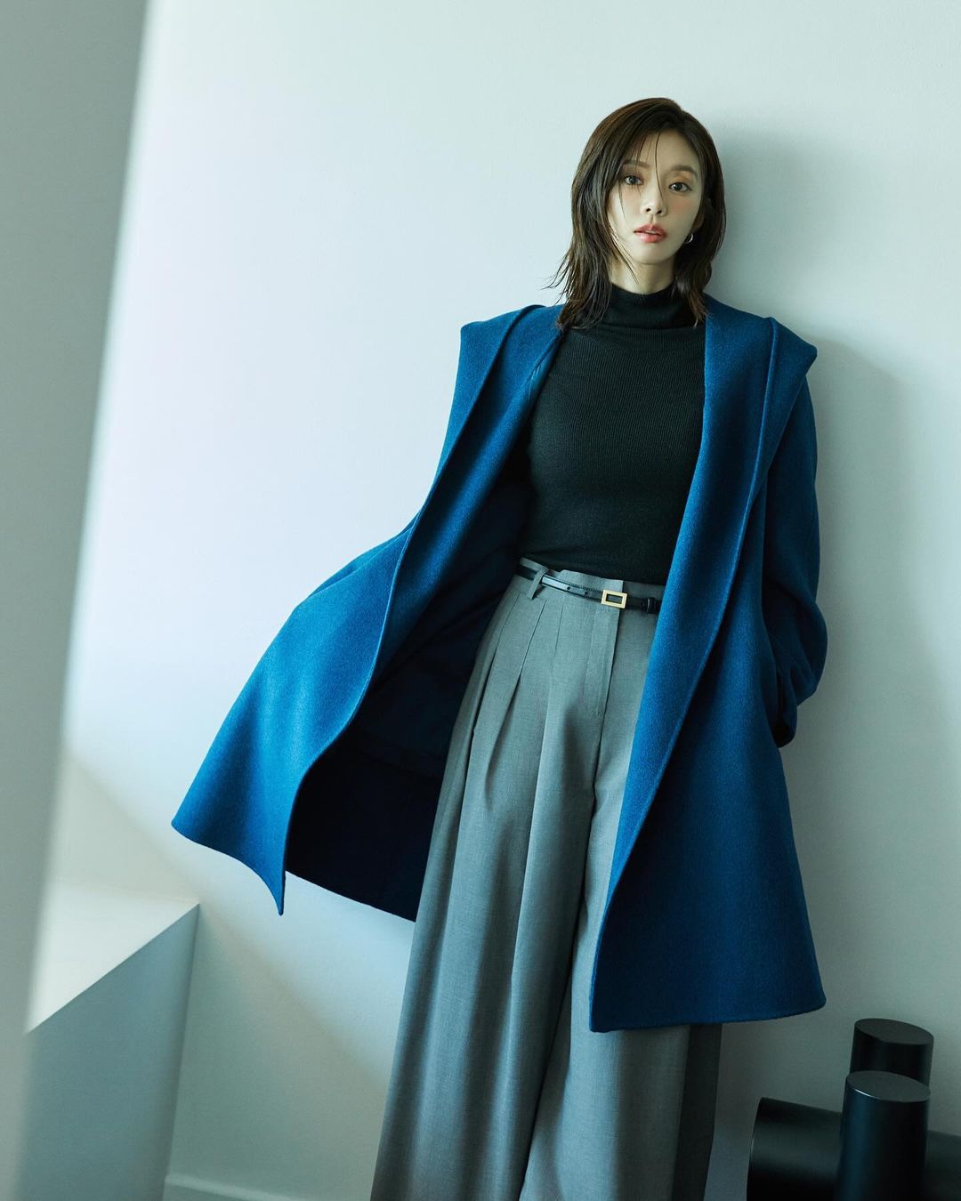 Svetry vtrhly do podzimních šatníků stylových dívek - Foto 6. Áo len xâm chiếm tủ đồ mùa thu của các cô nàng sành điệu- Ảnh 6.