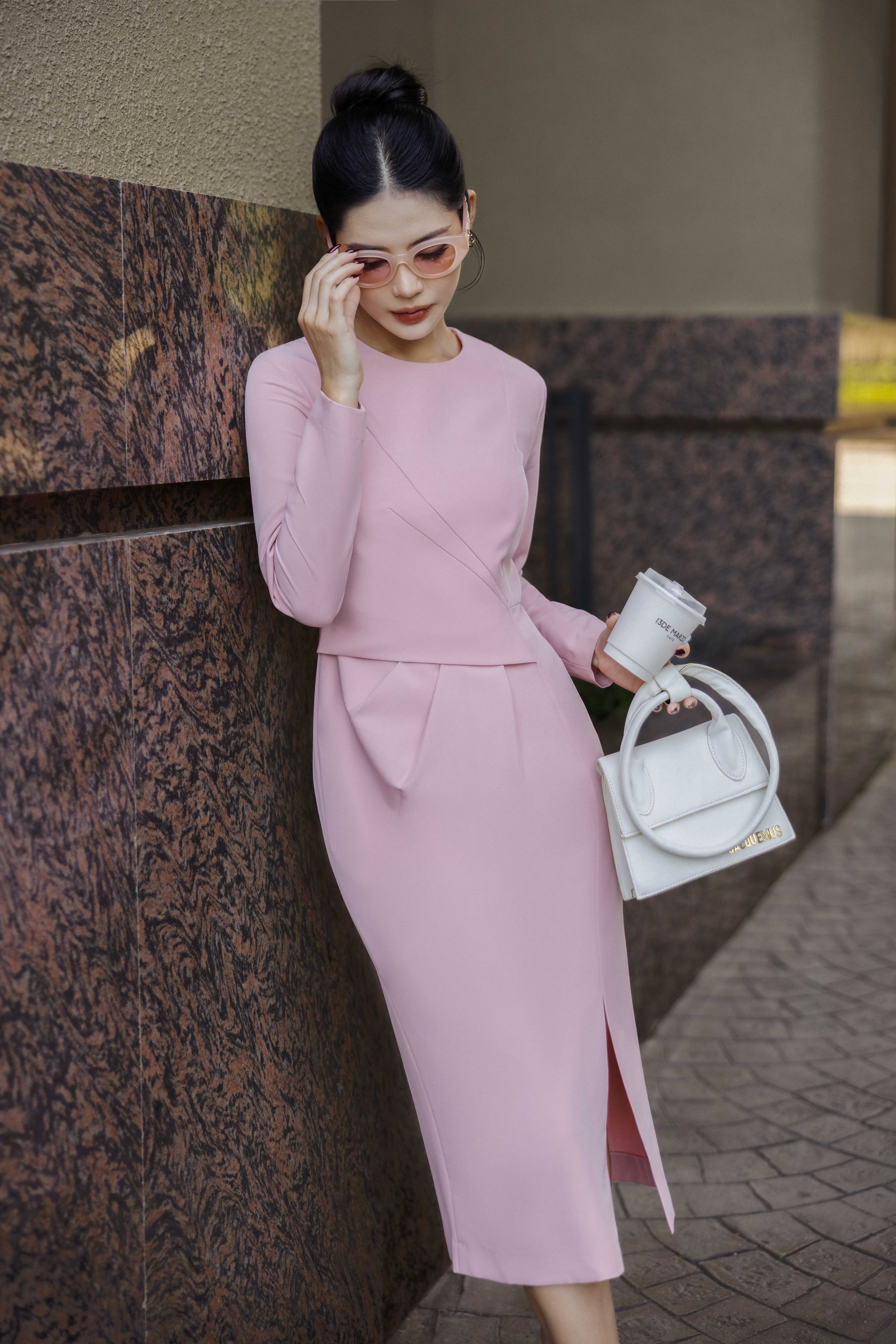 3 từ khóa làm nên xu hướng thời trang công sở hiện đại- Ảnh 6. 3 từ khóa làm nên xu hướng thời trang công sở hiện đại- Ảnh 6.