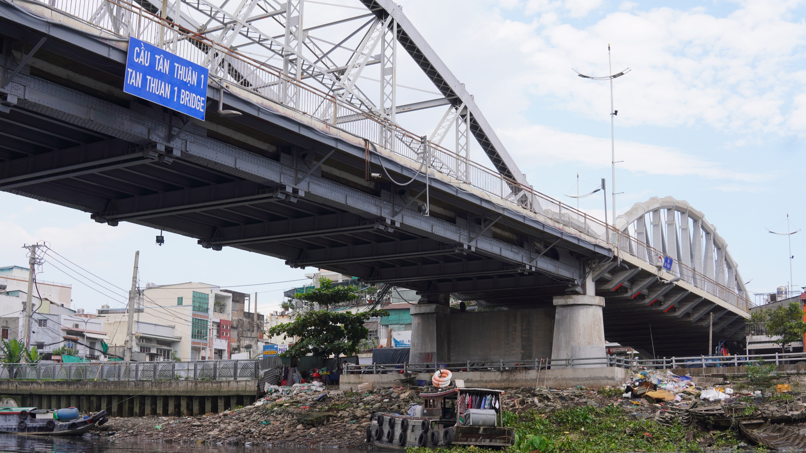 Những cây cầu chờ 'khám bệnh' ở TP.HCM: Nín thở qua cầu sắt ở Nhà Bè- Ảnh 4.