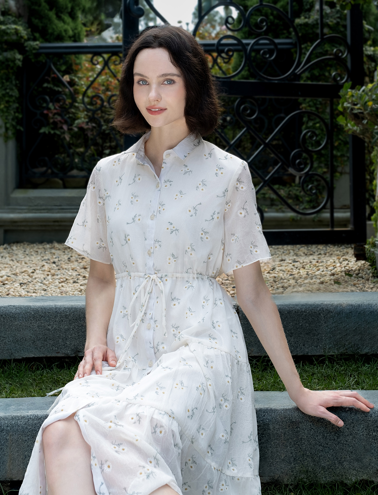 זוהי שמלת החובה לסתיו - תמונה 2. Mẫu váy không thể thiếu của mùa thu là đây- Ảnh 2.