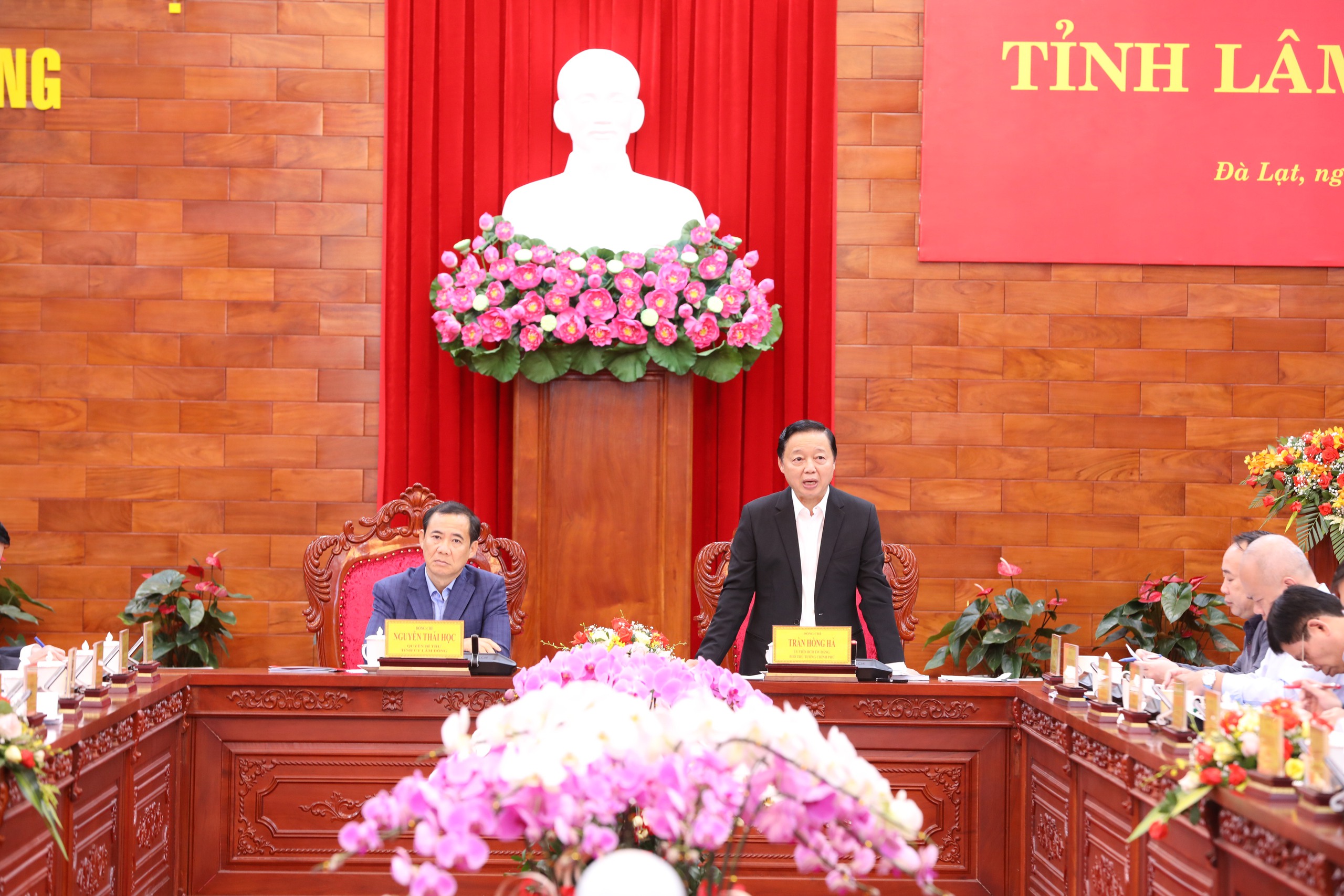 Phó thủ tướng Trần Hồng Hà xem xét chủ trương đầu tư cao tốc Nha Trang-Đà Lạt- Ảnh 4. Phó thủ tướng Trần Hồng Hà xem xét chủ trương đầu tư cao tốc Nha Trang-Đà Lạt- Ảnh 4.