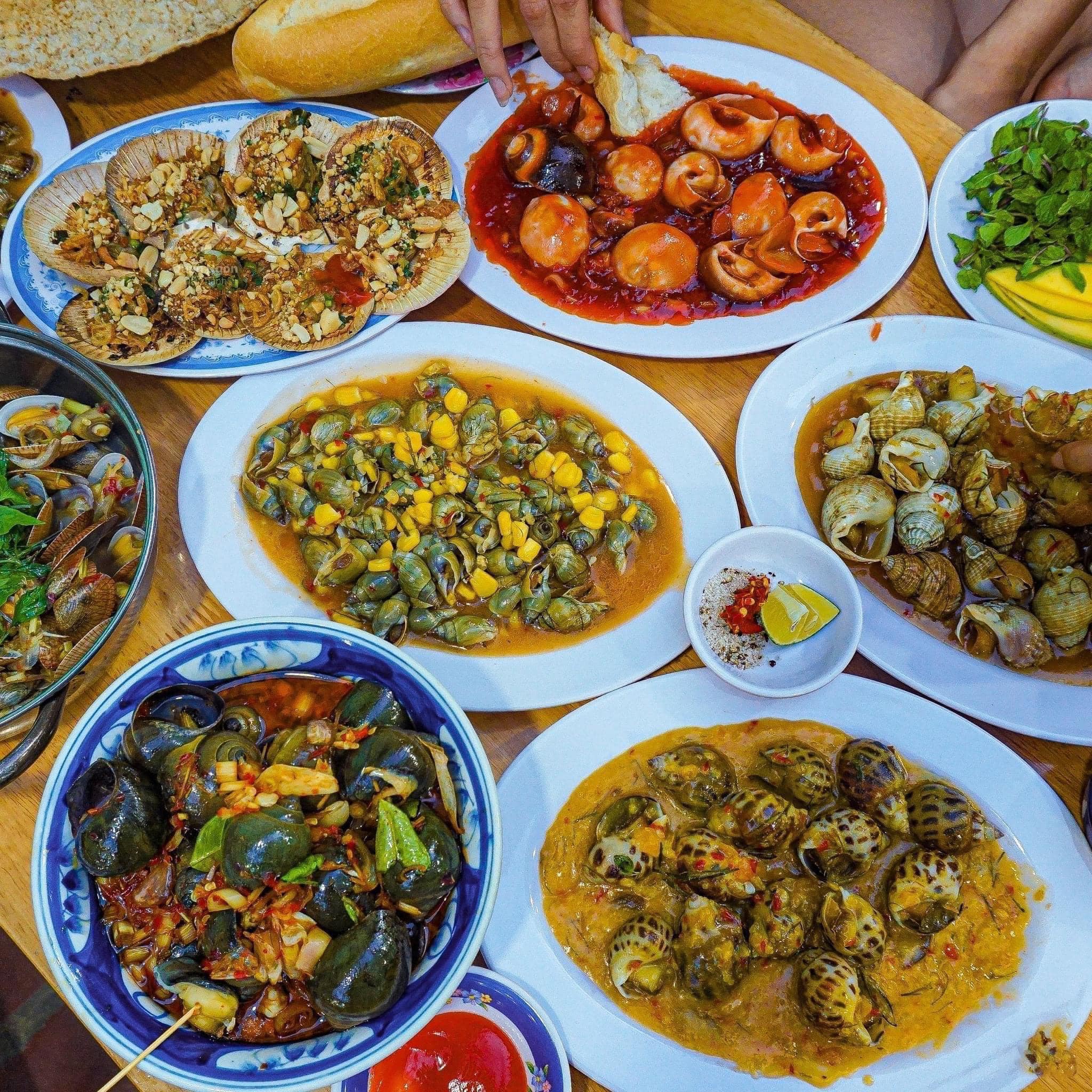 Μέρη για να απολαύσετε «πικάντικα και νόστιμα» σαλιγκάρια στο Ντα Νανγκ - Φωτογραφία 4. Những địa điểm thưởng thức ốc ‘ngon cay xé lưỡi’ tại Đà Nẵng- Ảnh 4.