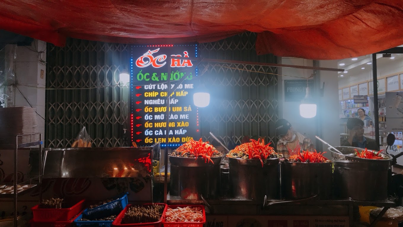 Μέρη για να απολαύσετε «πικάντικα και νόστιμα» σαλιγκάρια στο Ντα Νανγκ - Φωτογραφία 2. Những địa điểm thưởng thức ốc ‘ngon cay xé lưỡi’ tại Đà Nẵng- Ảnh 2.