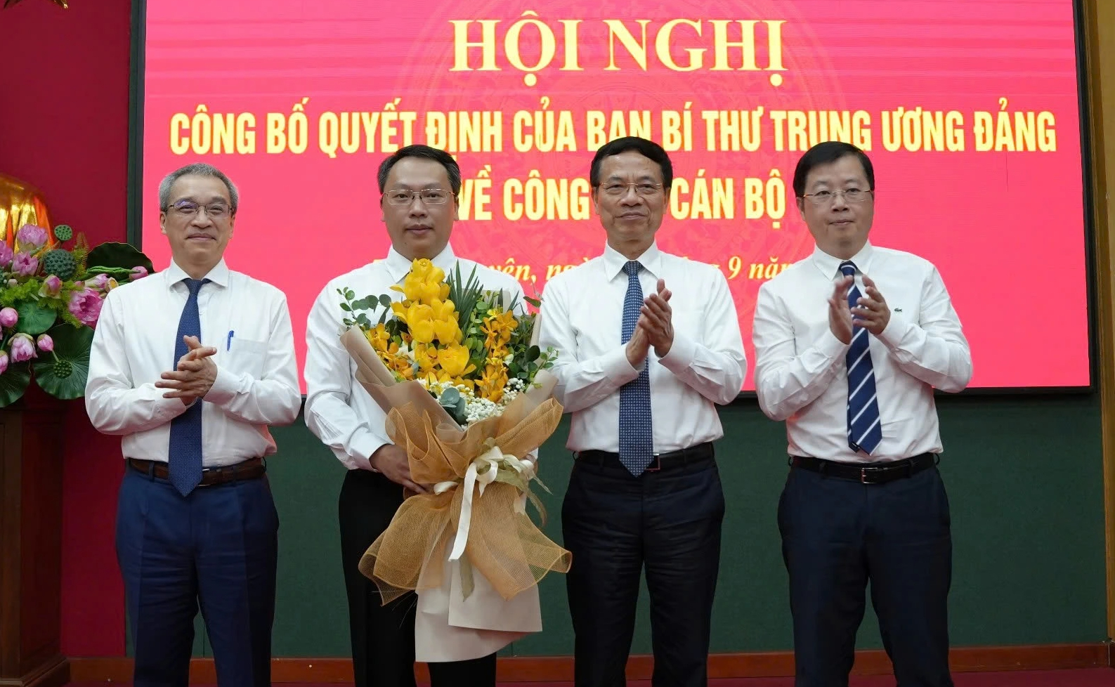 Thứ trưởng Bộ TT-TT Nguyễn Huy Dũng làm Phó bí thư Tỉnh ủy Thái Nguyên- Ảnh 2.