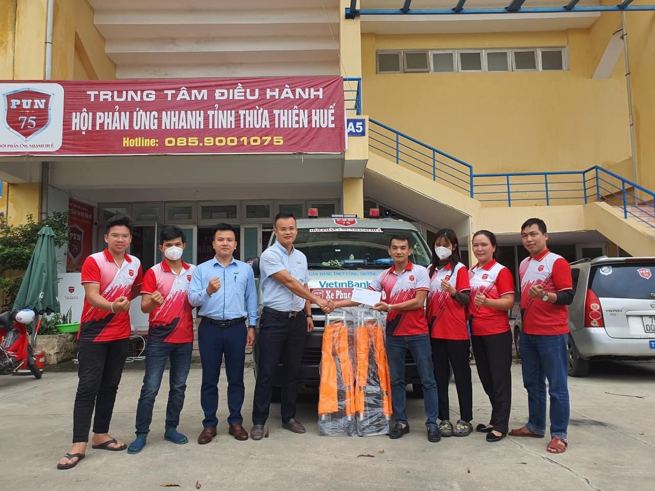 Người miền Trung lên đường ra giúp bà con ở tâm bão Yagi: Trả ân tình những mùa bão lũ trước- Ảnh 2. Người miền Trung lên đường ra giúp bà con ở tâm bão Yagi: Trả ân tình những mùa bão lũ trước- Ảnh 2.