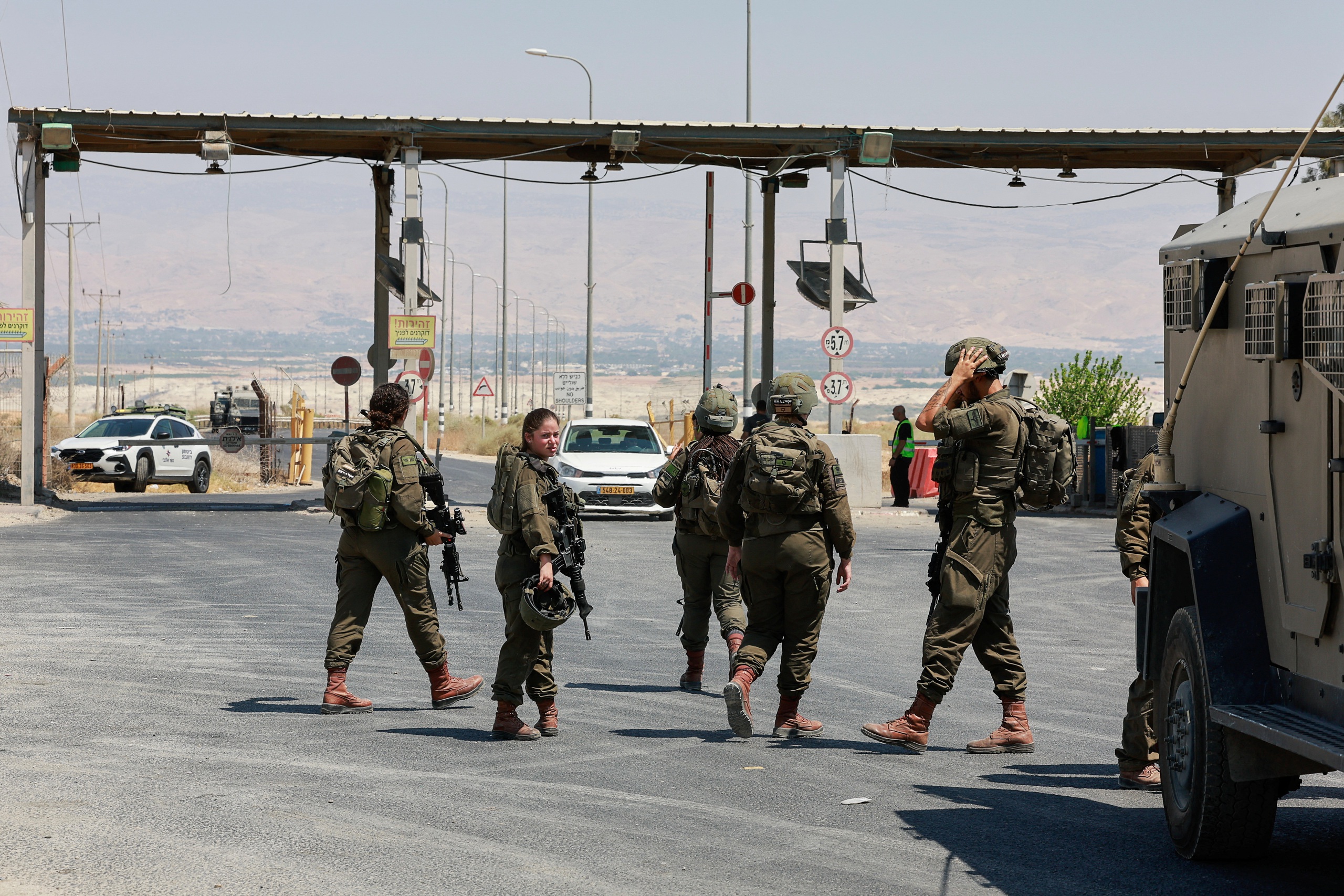 Tay súng từ Jordan bắn chết 3 người Israel ở Bờ Tây- Ảnh 1.