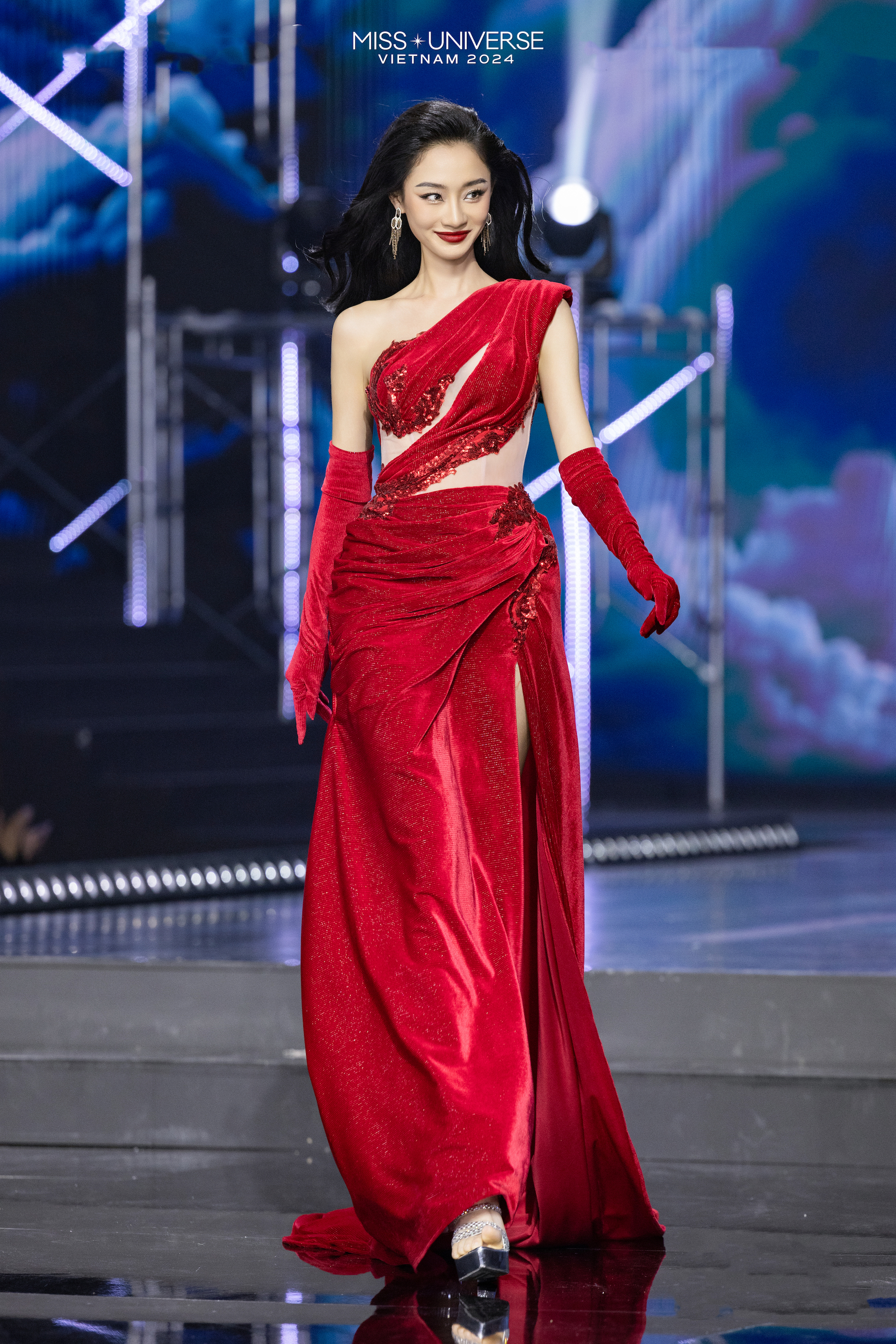 Dàn thí sinh trình diễn bikini, dạ hội đẹp nhất tập 5 Miss Universe Vietnam- Ảnh 1.