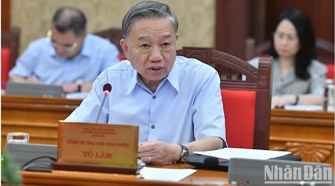  Tập trung việc cứu trợ, cứu nạn sau bão Yagi- Ảnh 1.
