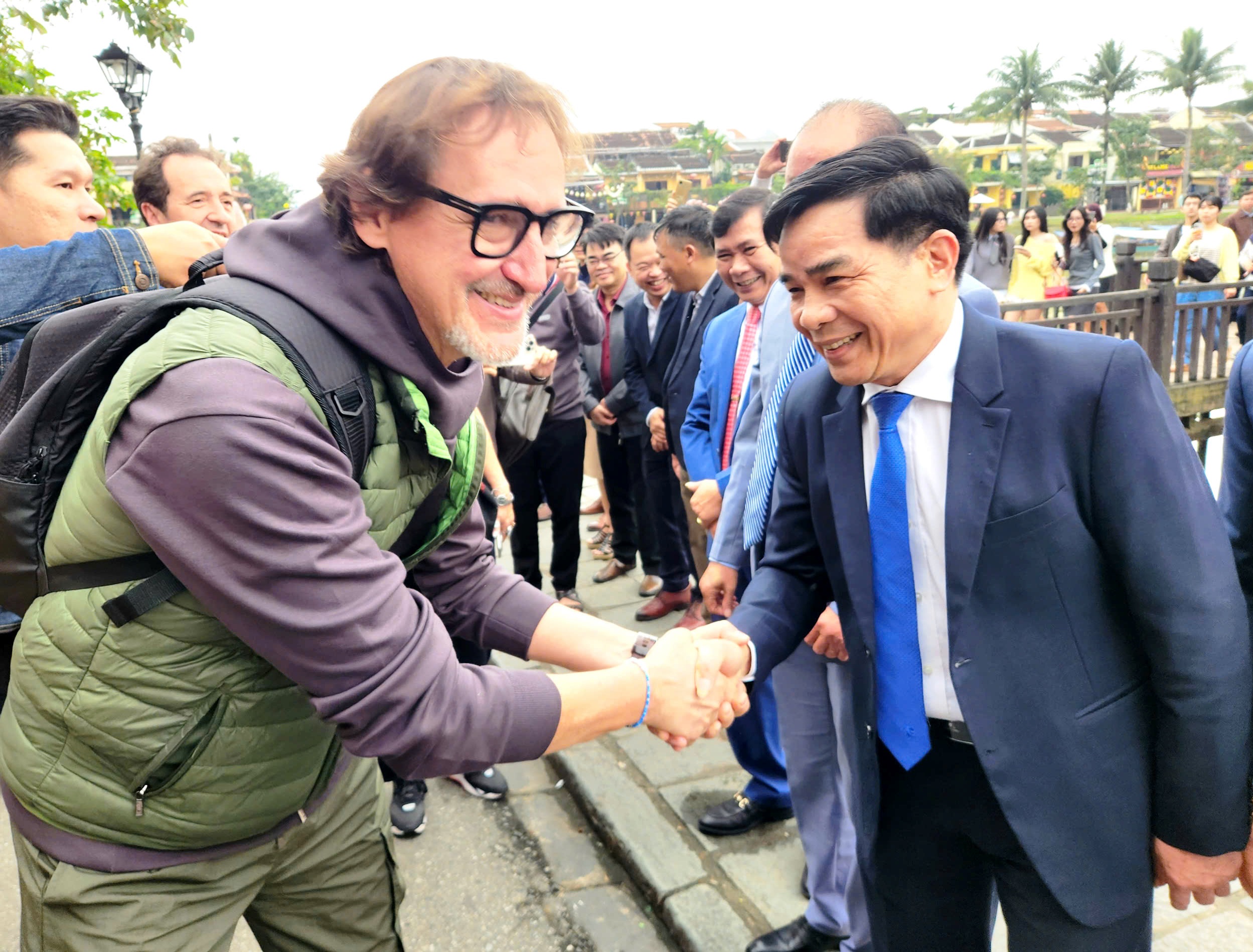 Quảng Nam, Bình Định đón du khách 'xông đất' - Ảnh 1. Quảng Nam, Bình Định đón du khách 'xông đất' - Ảnh 1.