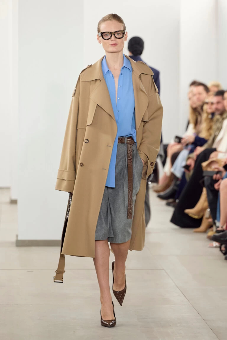 Selitkan pakaian anda untuk sebarang majlis, seksi dan feminin - Foto 5. Sơ vin trang phục trong mọi dịp, gợi cảm và nữ tính- Ảnh 5.