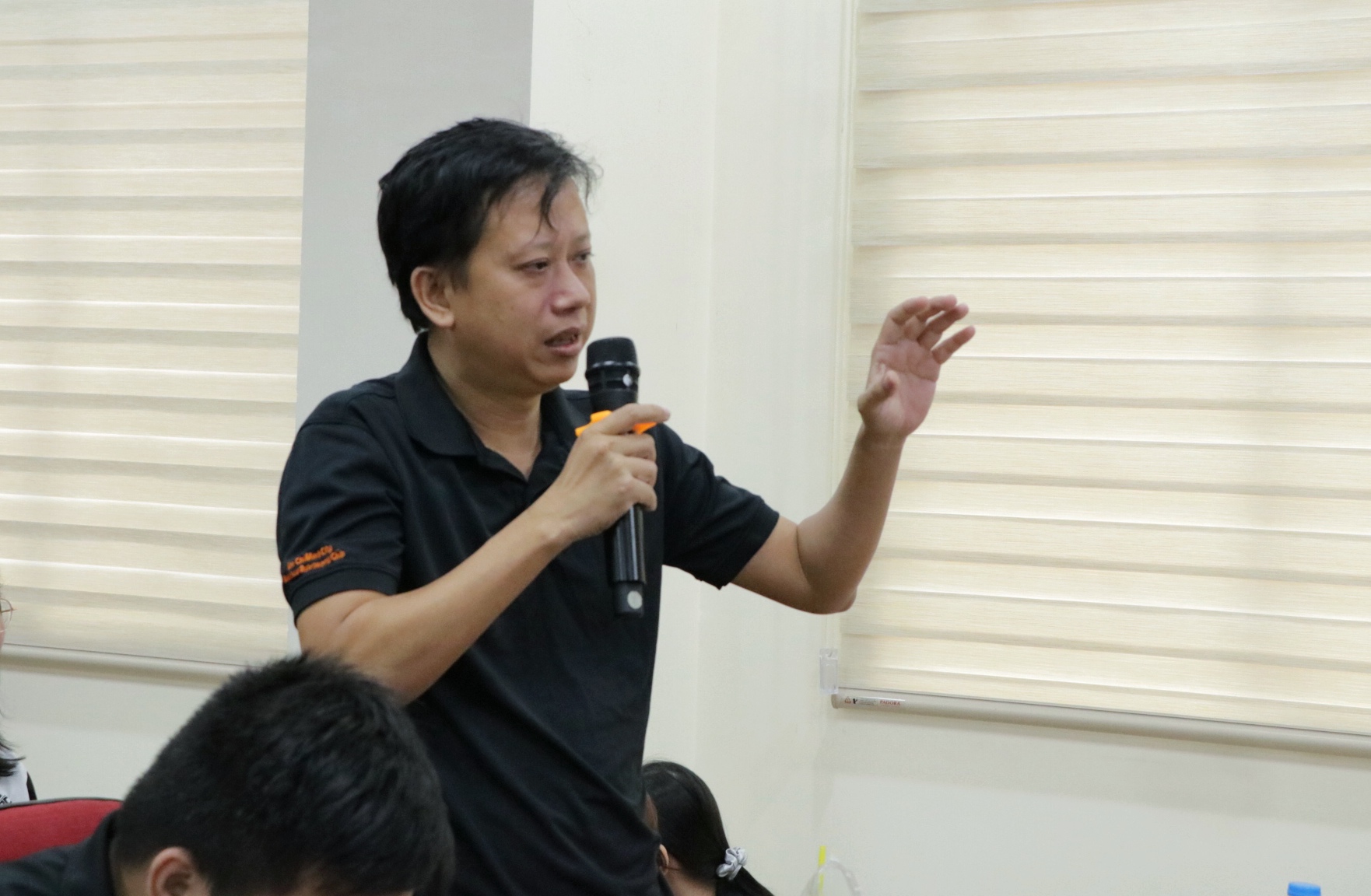 Hơn 200 người hào hứng khám phá bầu trời: 'Chòm sao cổ đại có ngàn năm bất biến?'- Ảnh 5. Hơn 200 người hào hứng khám phá bầu trời: 'Chòm sao cổ đại có ngàn năm bất biến?'- Ảnh 5.