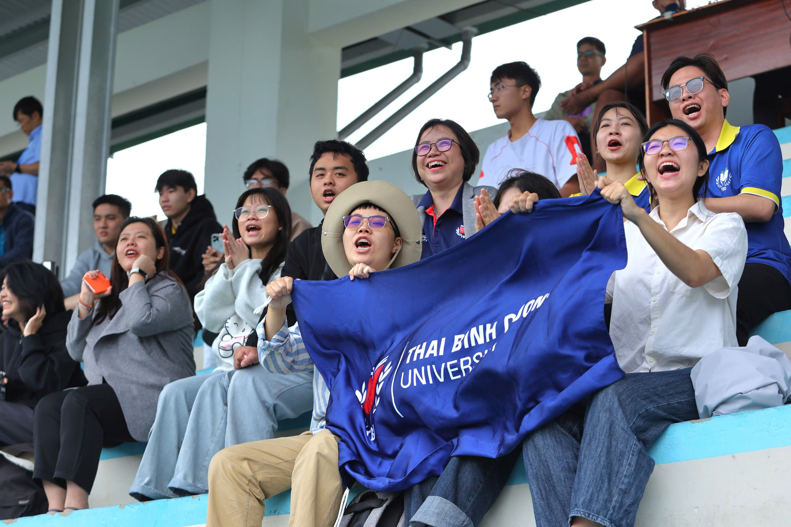 Quy Nhon University - Pacific University: New recruits'combat' - Photo 3.