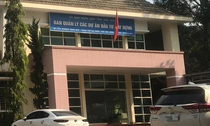 Cách chức Phó giám đốc Ban Quản lý dự án vì bằng đại học không hợp pháp- Ảnh 1.