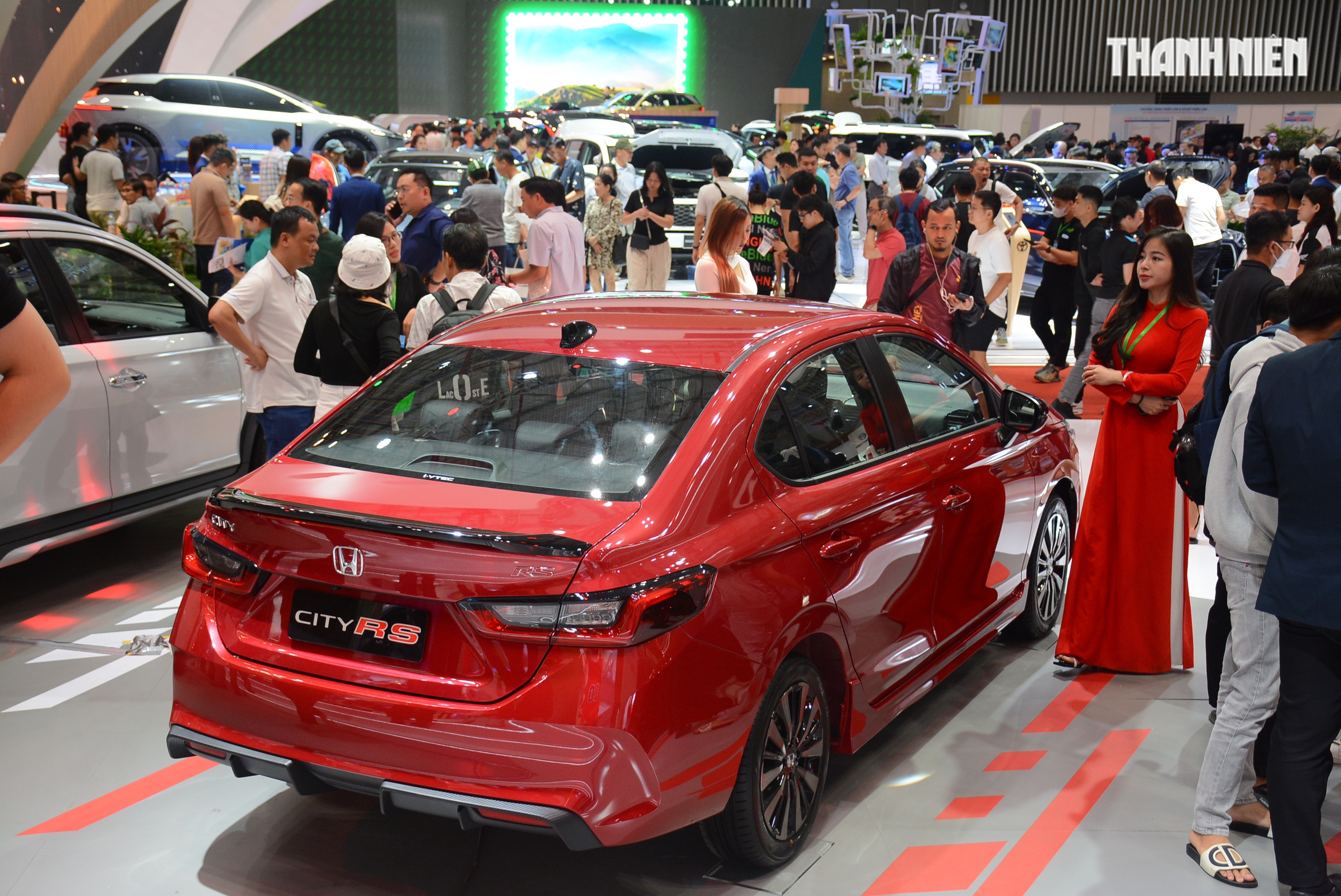 Người Việt tăng mua sắm ô tô điện, xe hybrid