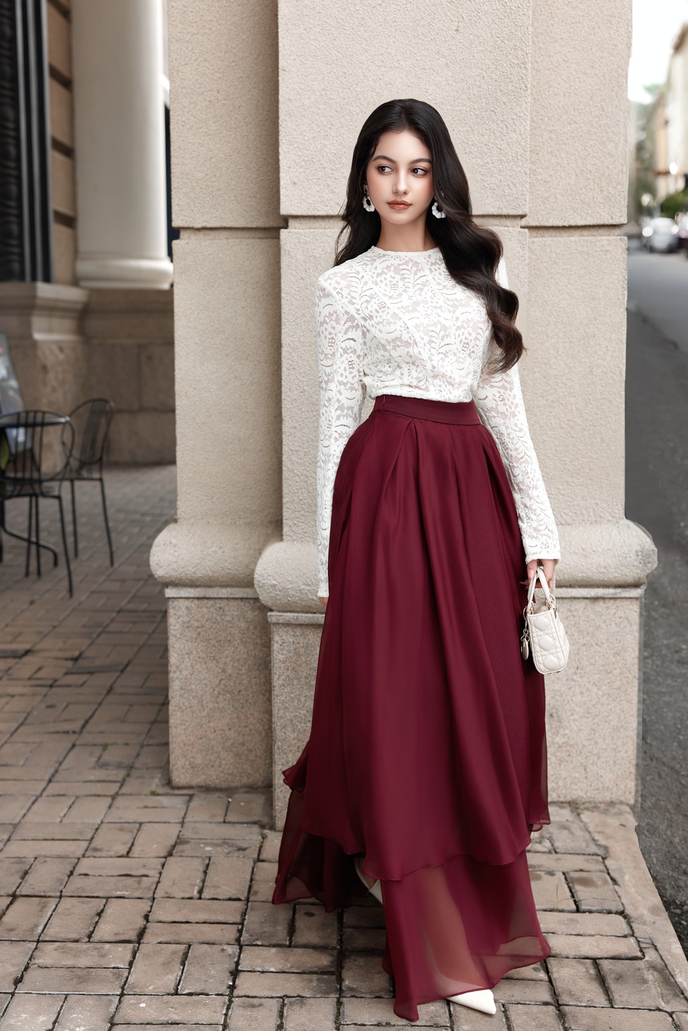 Preciosos vestidos cortos, vestidos largos para fiestas de primavera - Foto 5. Lộng lẫy váy ngắn, váy dài đi dự tiệc xuân- Ảnh 5.