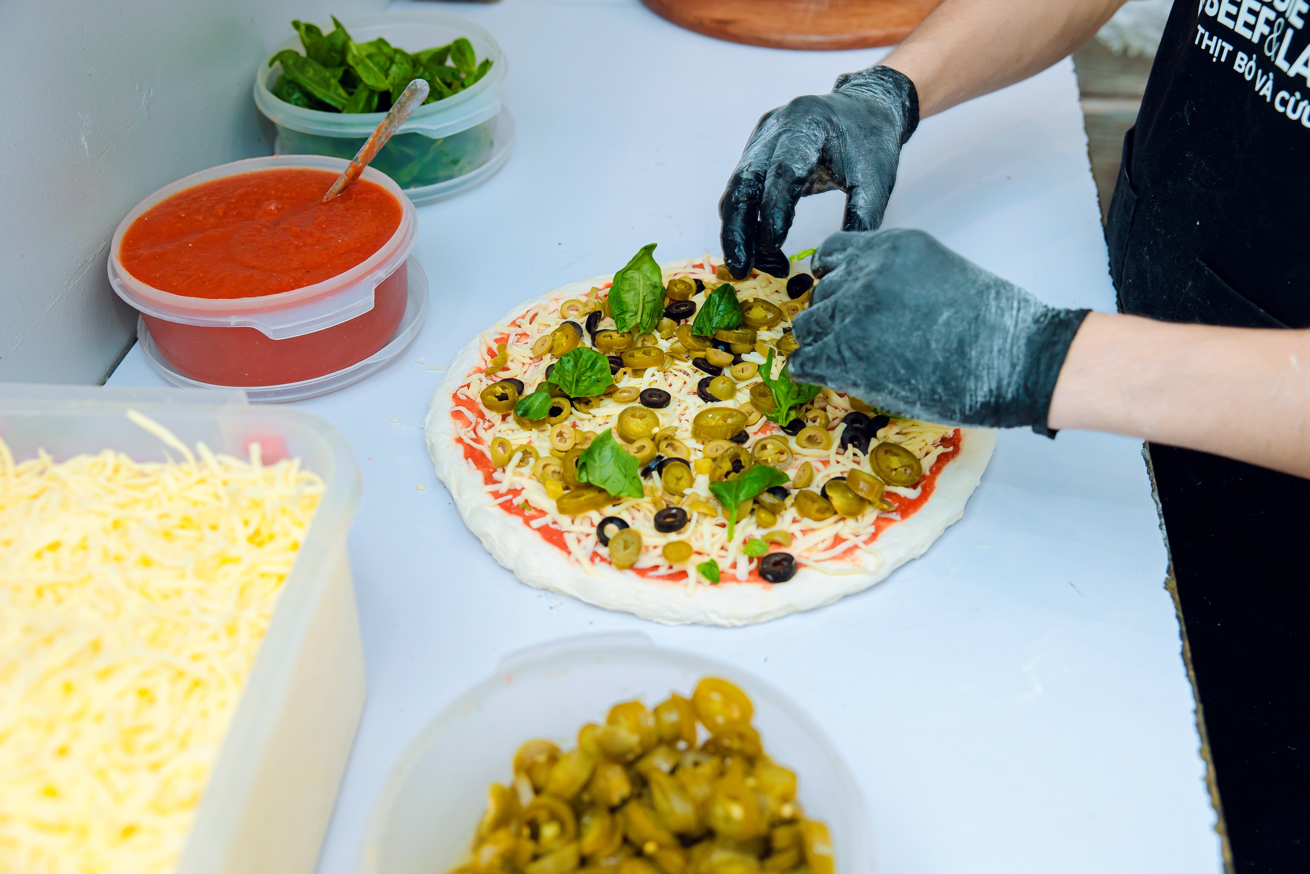 Quán pizza tại Đà Nẵng chuẩn vị Âu, ‘hút’ khách du lịch nước ngoài- Ảnh 1. Quán pizza tại Đà Nẵng chuẩn vị Âu, ‘hút’ khách du lịch nước ngoài- Ảnh 1.