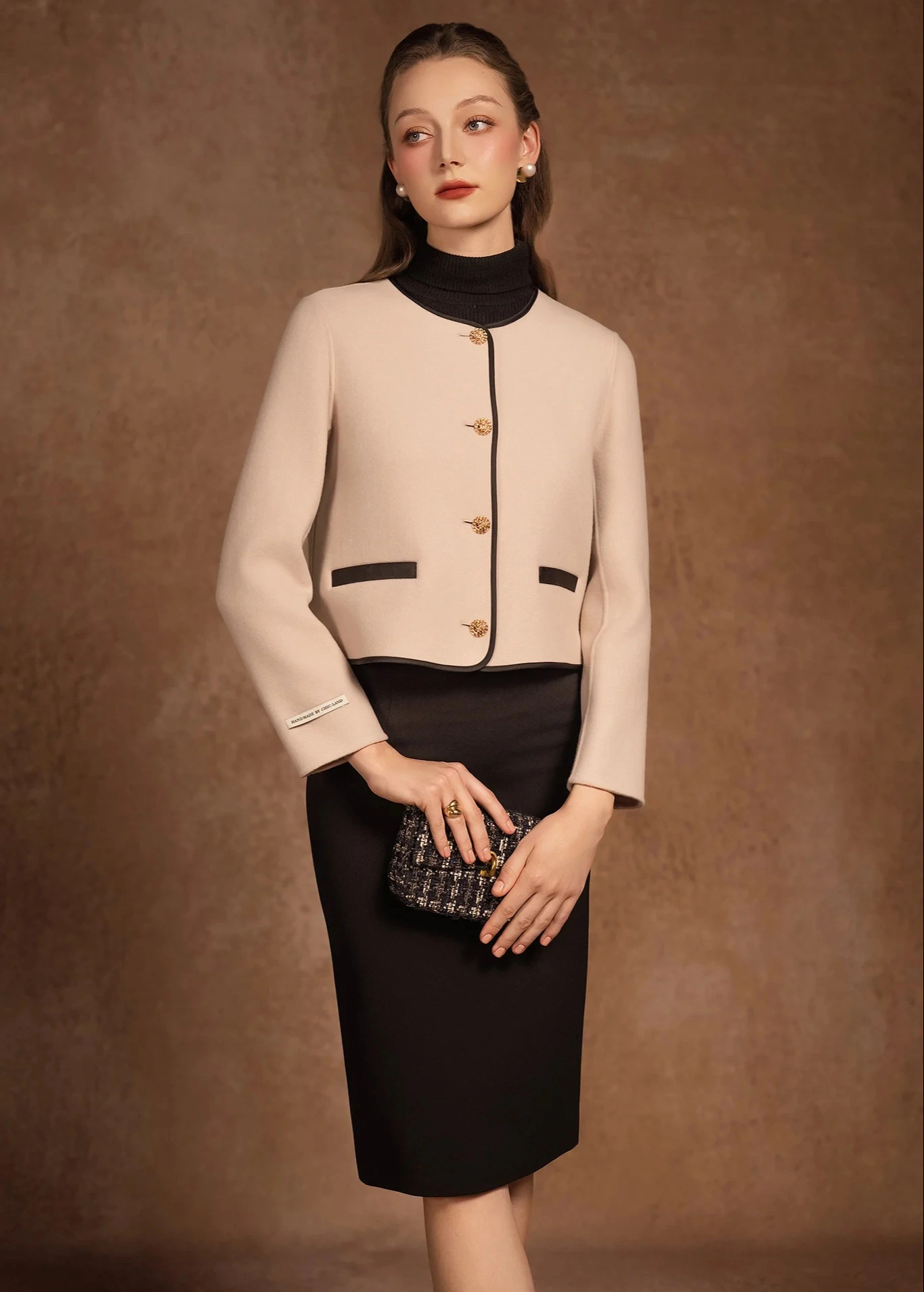 Îmbracă-te de primăvară cu cele mai populare materiale ale acestui sezon - Fotografia 2. Lên đồ ngày xuân cùng những chất liệu được ưa chuộng nhất mùa này- Ảnh 2.