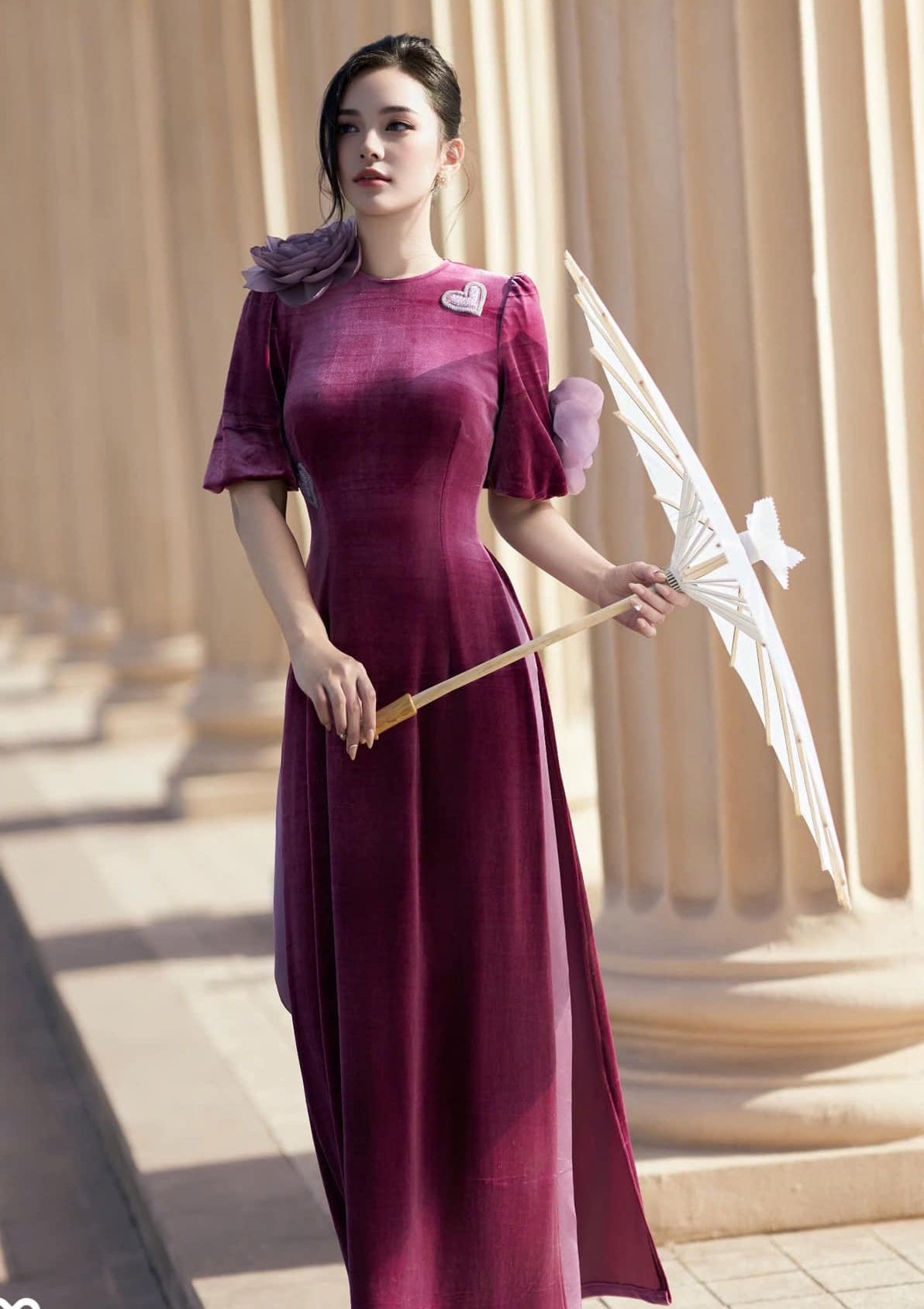 Îmbracă-te de primăvară cu cele mai populare materiale din acest sezon - Fotografia 10. Lên đồ ngày xuân cùng những chất liệu được ưa chuộng nhất mùa này- Ảnh 10.