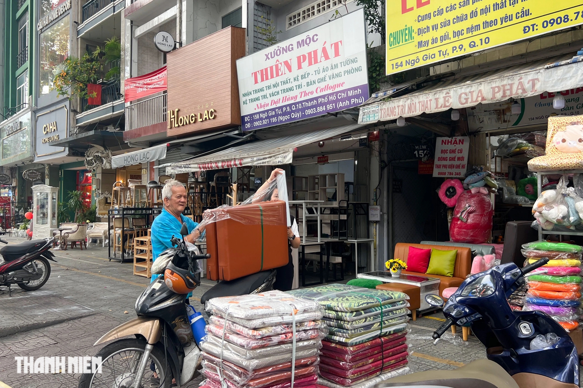 Phố nội thất ở TP.HCM: Vì sao người dân 'không xuống tiền' sắm đồ đón tết?- Ảnh 5.