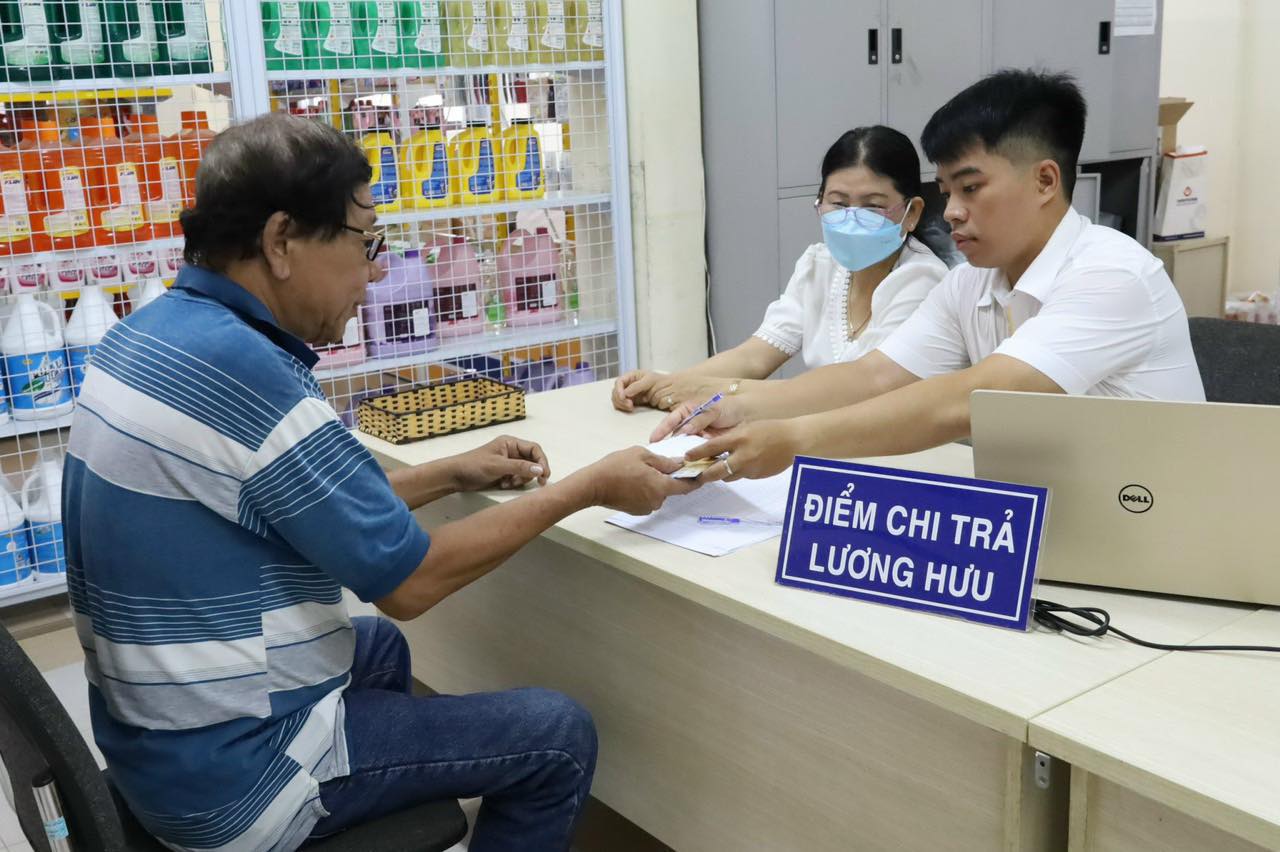 BHXH Việt Nam thông tin về lịch trả lương hưu tháng 7- Ảnh 1.