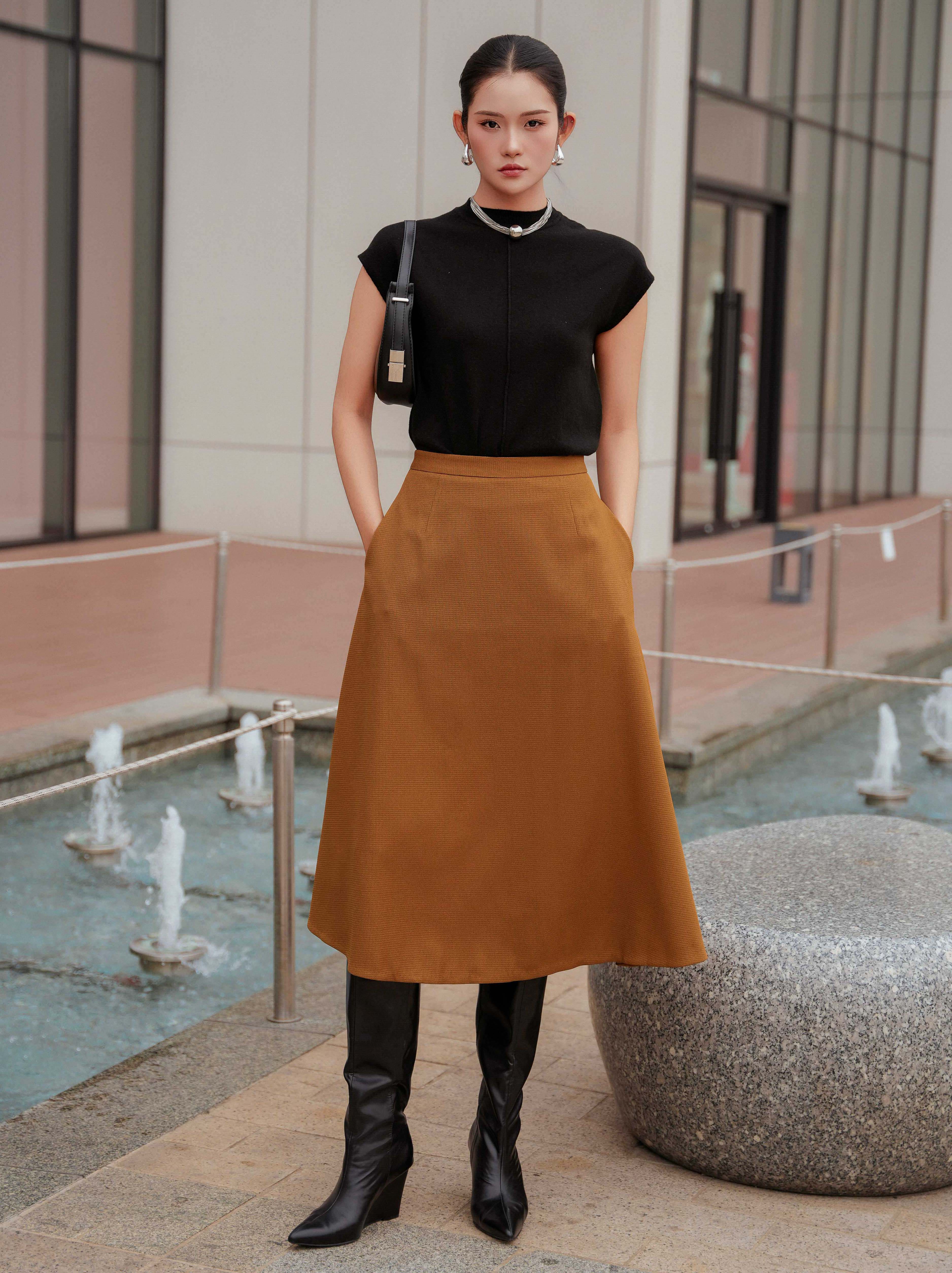 שמלת A אלגנטית, יוקרתית אך גמישה במיוחד לעונת סוף השנה - תמונה 3. Váy chữ A thanh lịch, sang trọng nhưng cực kỳ linh hoạt cho mùa cuối năm- Ảnh 3.