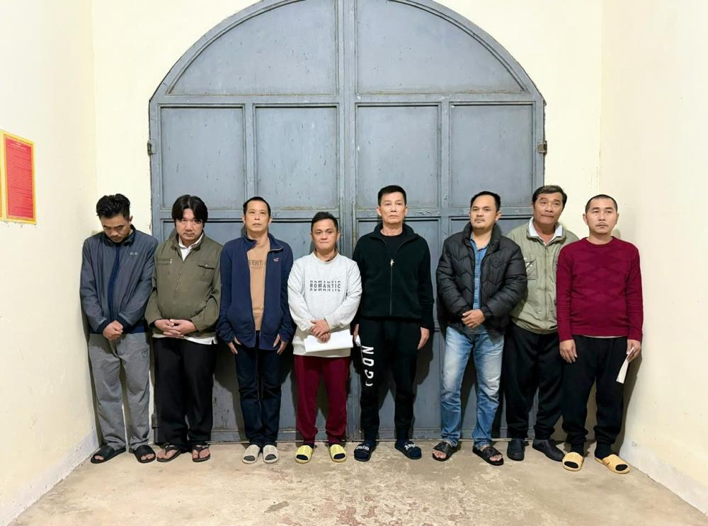Triệt phá đường dây cá độ bóng đá mỗi tháng hơn 200 tỉ- Ảnh 1. Triệt phá đường dây cá độ bóng đá mỗi tháng hơn 200 tỉ- Ảnh 1.