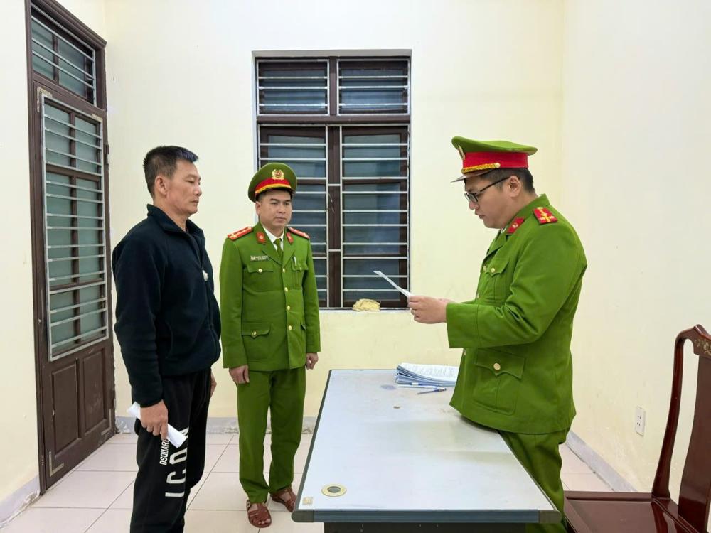 Triệt phá đường dây cá độ bóng đá mỗi tháng hơn 200 tỉ- Ảnh 2. Triệt phá đường dây cá độ bóng đá mỗi tháng hơn 200 tỉ- Ảnh 2.