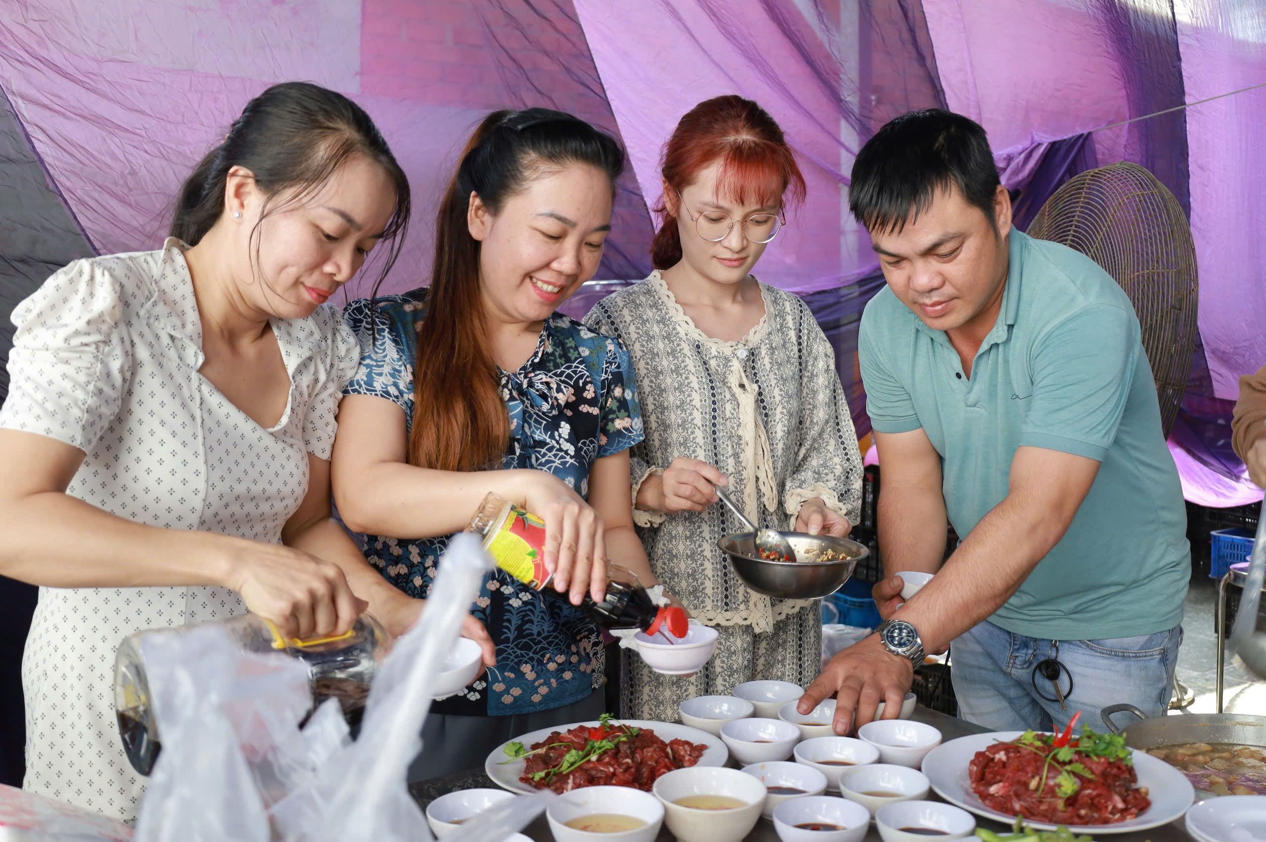 Chủ trọ ở TP.HCM với quy định 'đặc biệt': Nấu cơm tất niên ăn Tết, giảm tiền nhà- Ảnh 2.