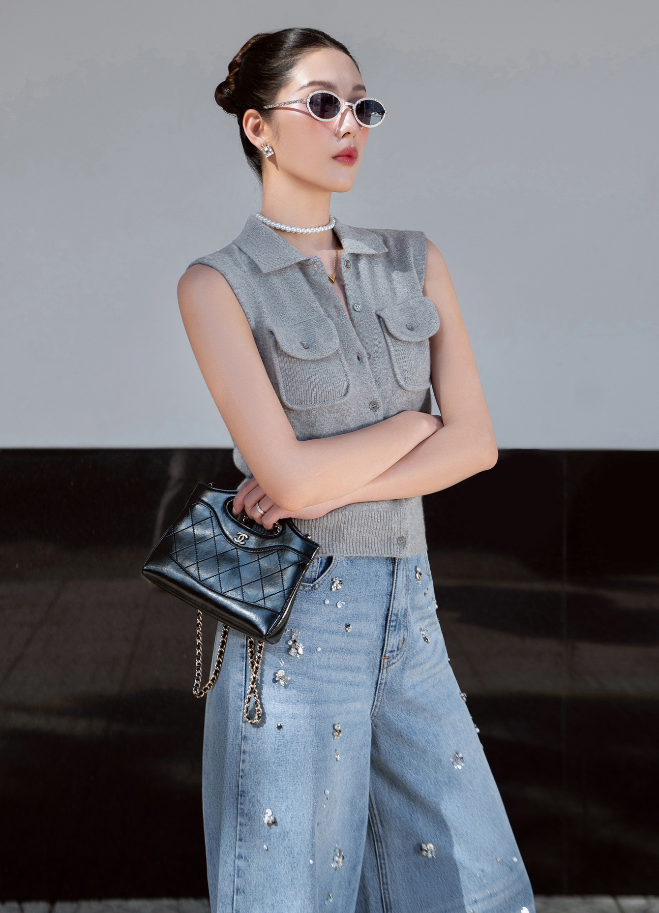 Áo len cardigan và những bản phối đẹp xao xuyến mùa lạnh- Ảnh 7. Áo len cardigan và những bản phối đẹp xao xuyến mùa lạnh- Ảnh 7.