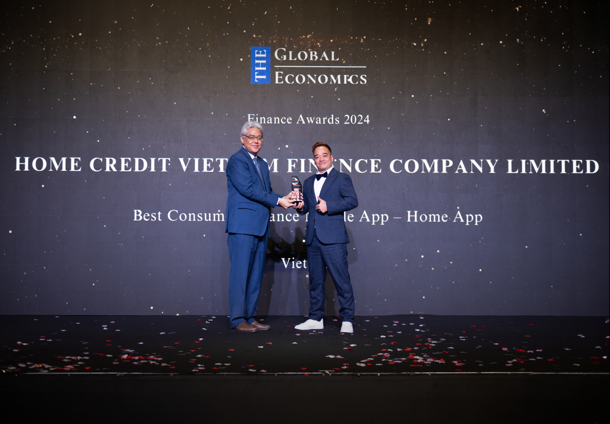 Ông Lê Phước Phúc - Trưởng phòng Trực tuyến của Home Credit cho biết việc Home App được vinh danh là "Ứng dụng di động tài chính tiêu dùng tốt nhất" khẳng định nỗ lực không ngừng của Home Credit trong việc mang đến những giải pháp tài chính số hiện đại, dễ tiếp cận và thân thiện hơn cho mọi khách hàng