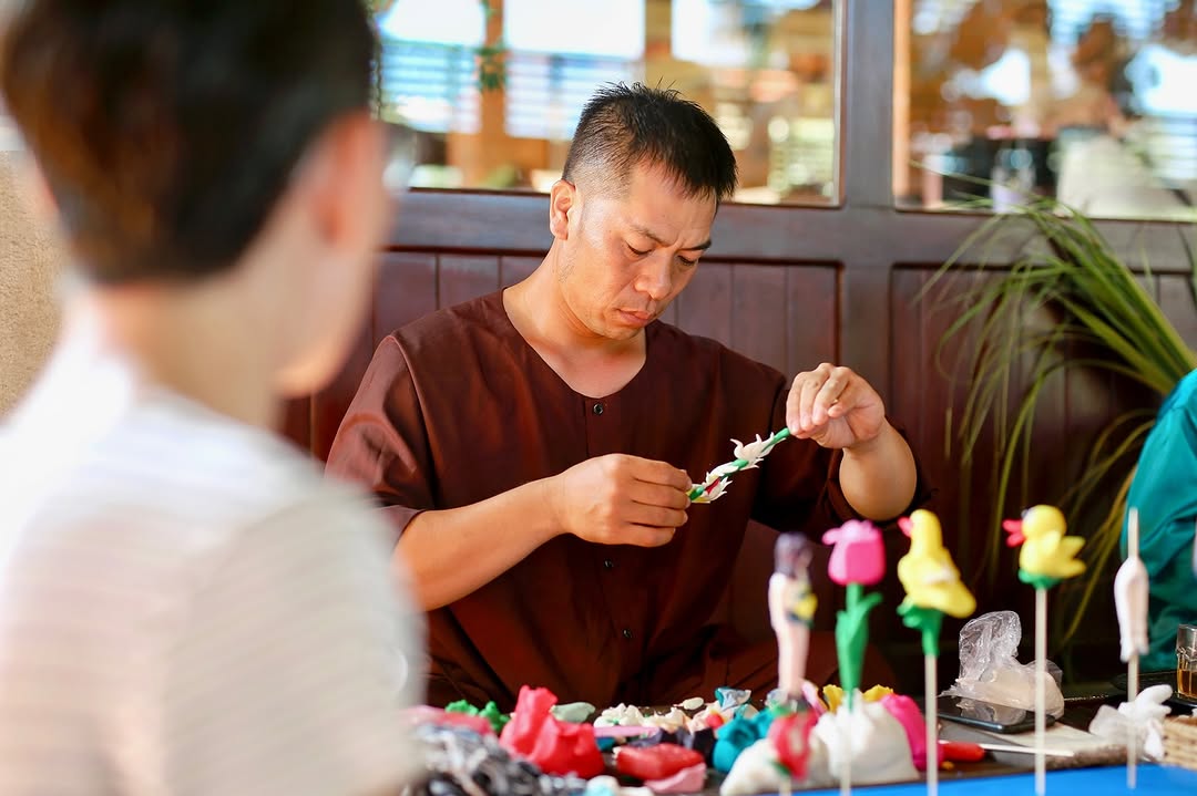 Oppdage det gamle Tet i sjarmerende, moderne rom – Bilde 16. Khám phá tết xưa giữa những không gian đương đại quyến rũ- Ảnh 16.