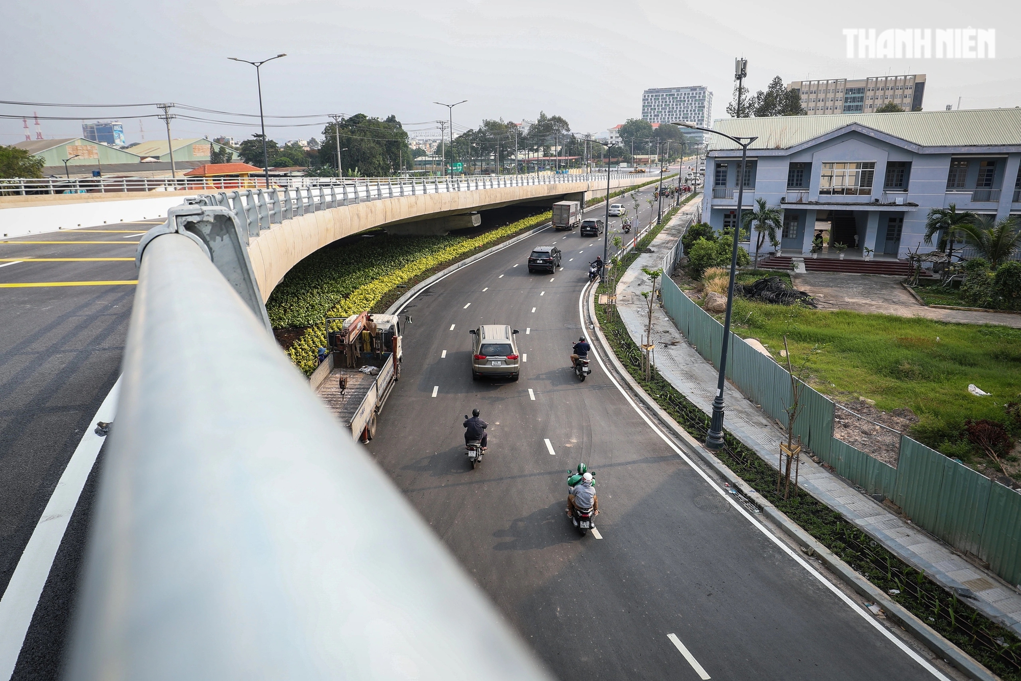 Tuyến đường 'cứu nguy' ùn tắc cho sân bay Tân Sơn Nhất sắp thông xe- Ảnh 6.