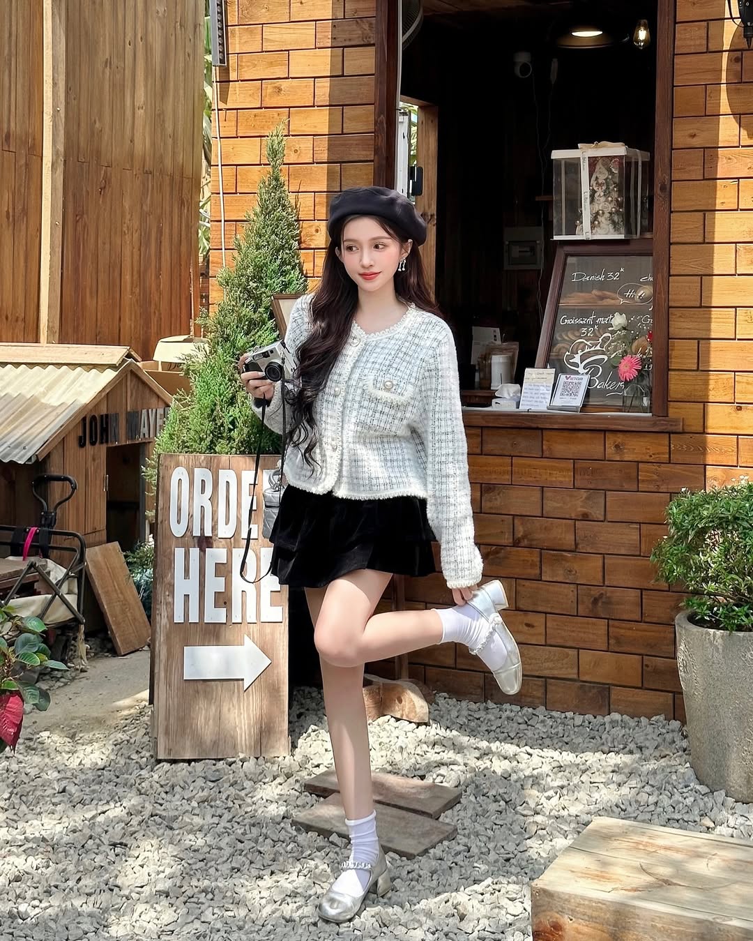 स्टाइलिश जूतों के साथ वसंत में टहलना - फोटो 2. Dạo phố ngày xuân với những kiểu giày sành điệu- Ảnh 2.