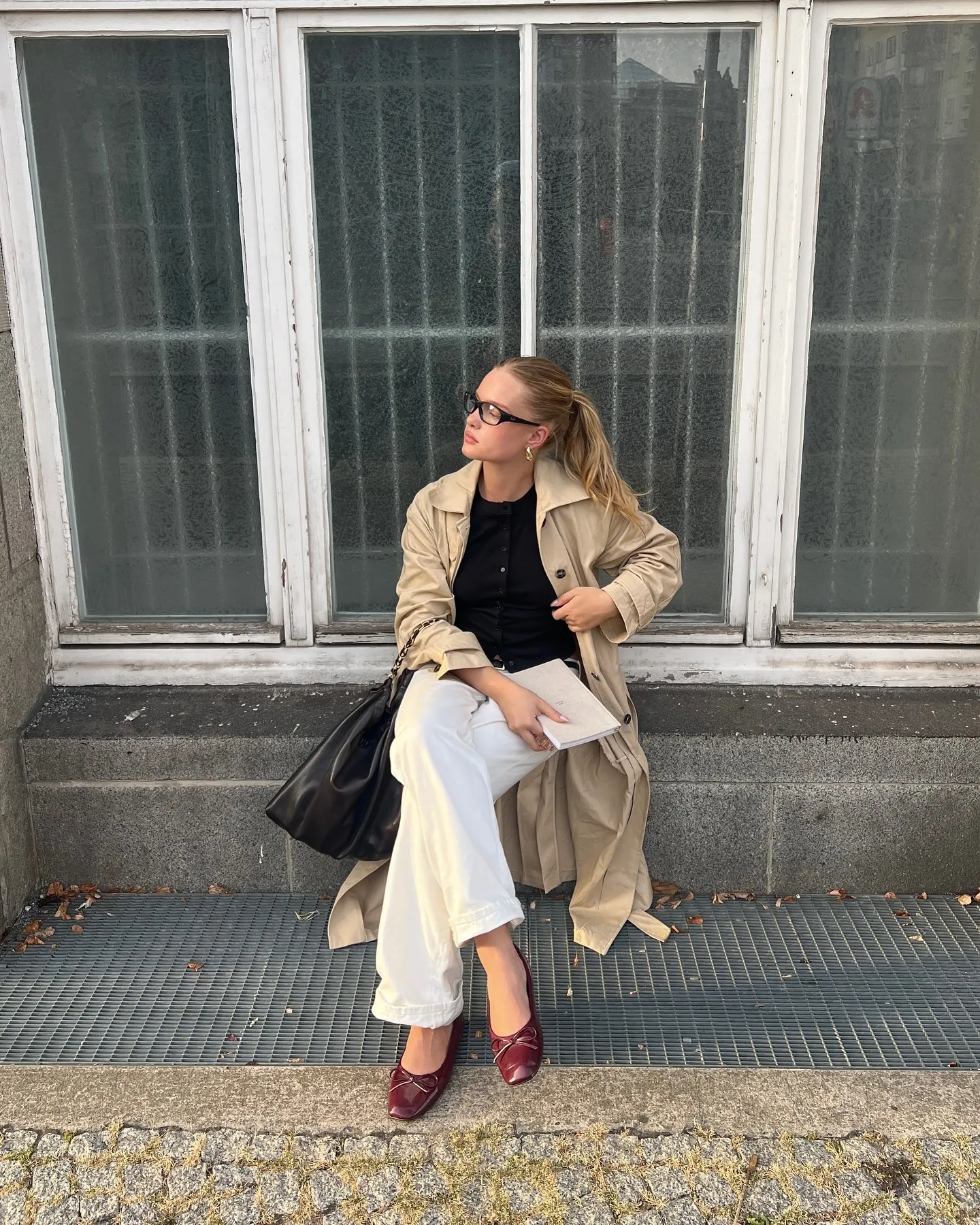 ट्राउजर, जींस और कार्डिगन, हर अवसर के लिए एकदम सही पोशाक - फोटो 2. Quần tây, quần jeans và áo cardigan, trang phục hoàn hảo cho mọi dịp- Ảnh 2.