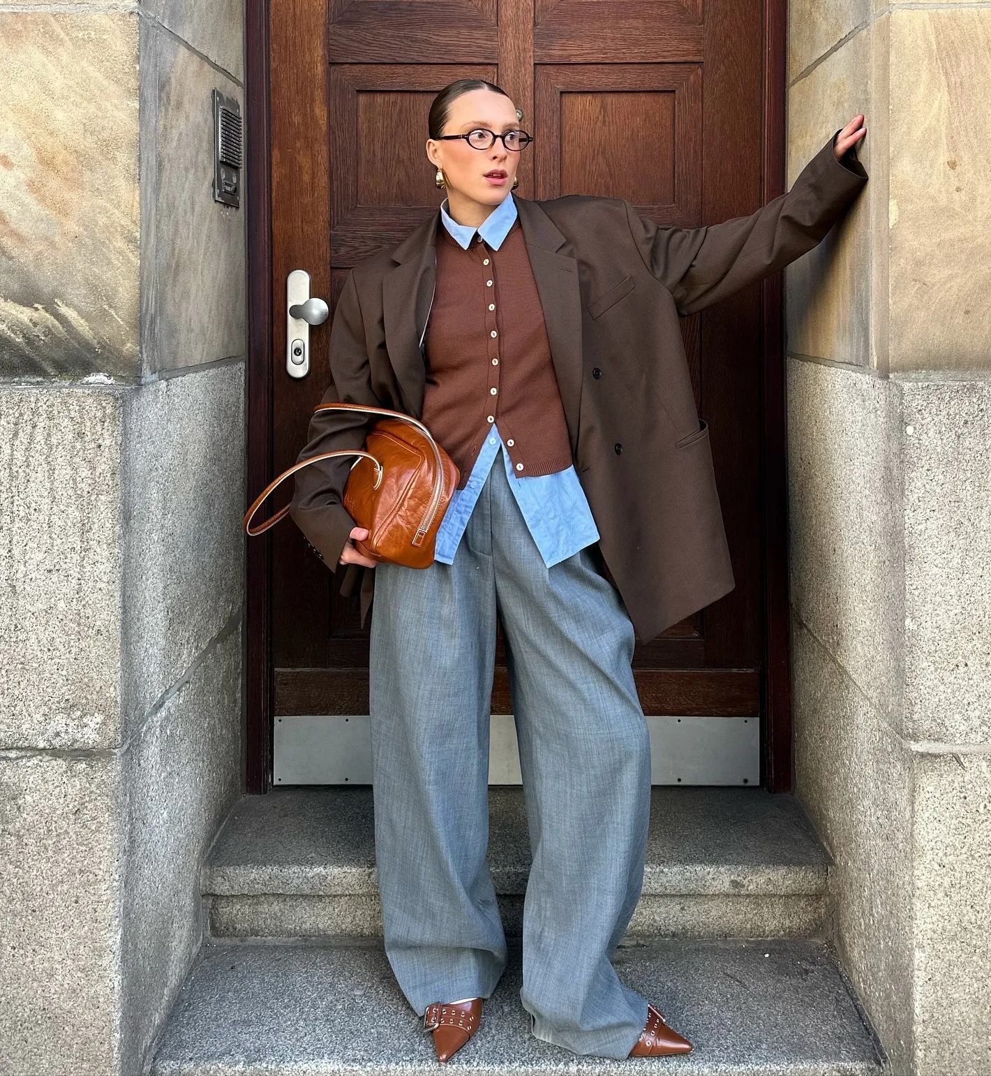 ट्राउजर, जींस और कार्डिगन, हर अवसर के लिए एकदम सही पोशाक - फोटो 5. Quần tây, quần jeans và áo cardigan, trang phục hoàn hảo cho mọi dịp- Ảnh 5.