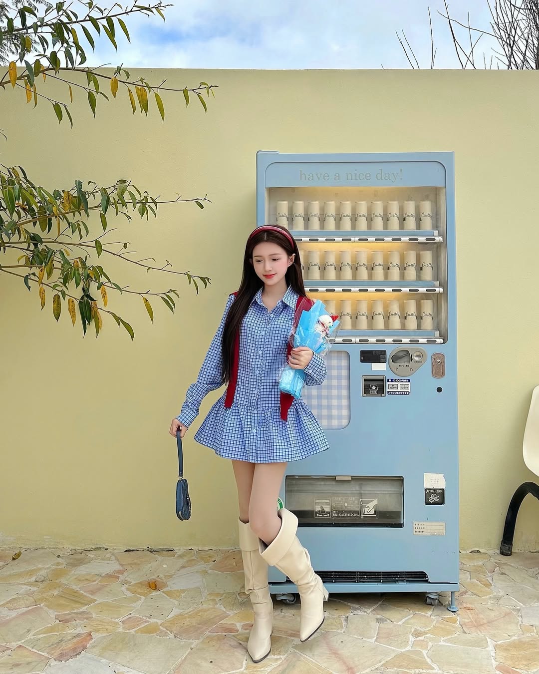 स्टाइलिश जूतों के साथ वसंत में टहलना - फोटो 8. Dạo phố ngày xuân với những kiểu giày sành điệu- Ảnh 8.