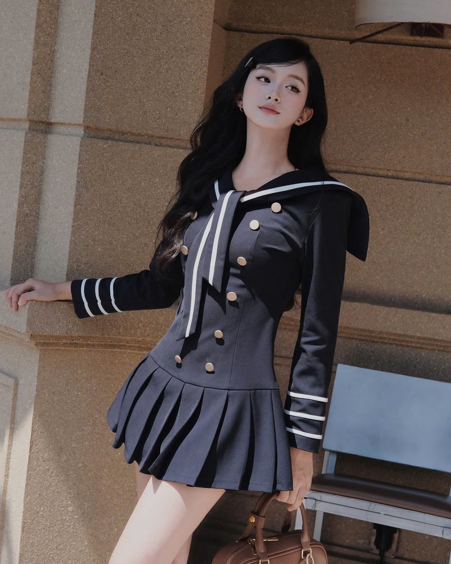 Vista-se lindamente todos os dias com um vestido charmoso - Foto 3. Mặc đẹp mỗi ngày cùng chiếc váy liền duyên dáng- Ảnh 3.