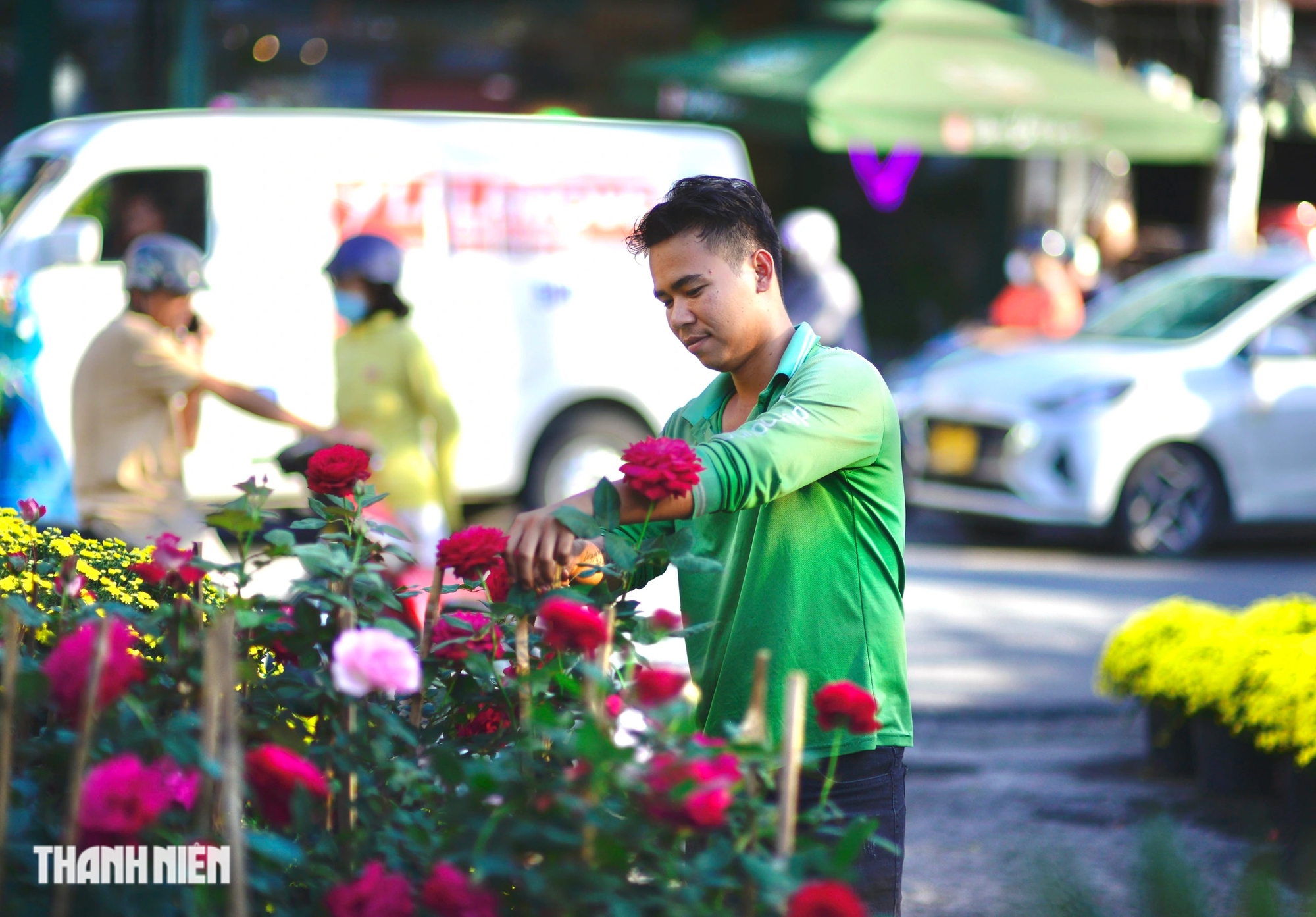 Chợ hoa tết mua lẻ với giá sỉ ở TP.HCM, bạn biết chưa?- Ảnh 14.