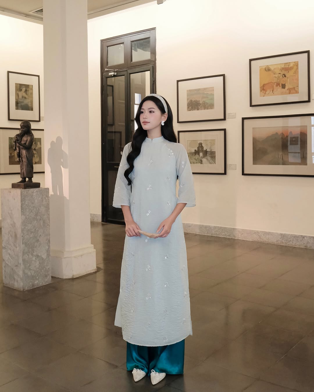 ভদ্রতা পছন্দ করে এমন মেয়েদের জন্য প্যাস্টেল রঙের আও দাই সাজেশন - ছবি ২। Gợi ý áo dài màu pastel cho nàng yêu sự nhẹ nhàng- Ảnh 2.