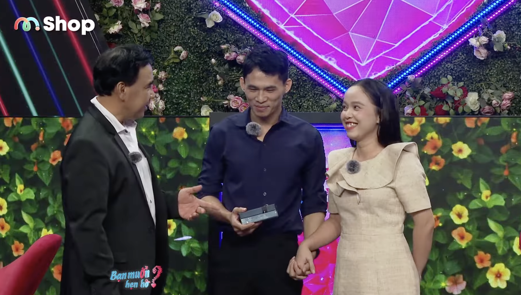 Quyền Linh hoang mang chàng trai đến show hẹn hò nhưng không có cảm xúc yêu đương- Ảnh 1. Quyền Linh hoang mang chàng trai đến show hẹn hò nhưng không có cảm xúc yêu đương- Ảnh 1.