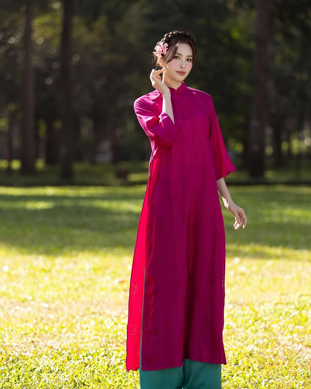 Μάθετε το στυλ μόδας «καλωσορίσματος της άνοιξης» των Βιετναμέζικων καλλονών - Φωτογραφία 1. Học hỏi phong cách thời trang ‘chào xuân’ của các mỹ nhân Việt- Ảnh 1.