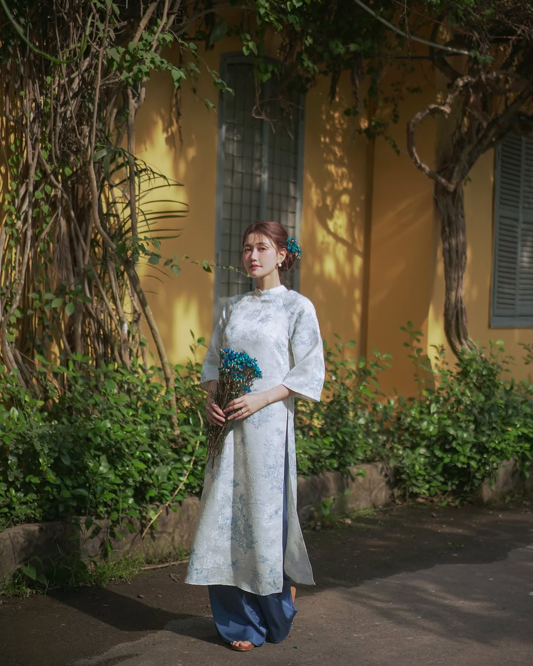 Μάθετε το στυλ μόδας «καλωσορίσματος της άνοιξης» των Βιετναμέζικων καλλονών - Φωτογραφία 3. Học hỏi phong cách thời trang ‘chào xuân’ của các mỹ nhân Việt- Ảnh 3.