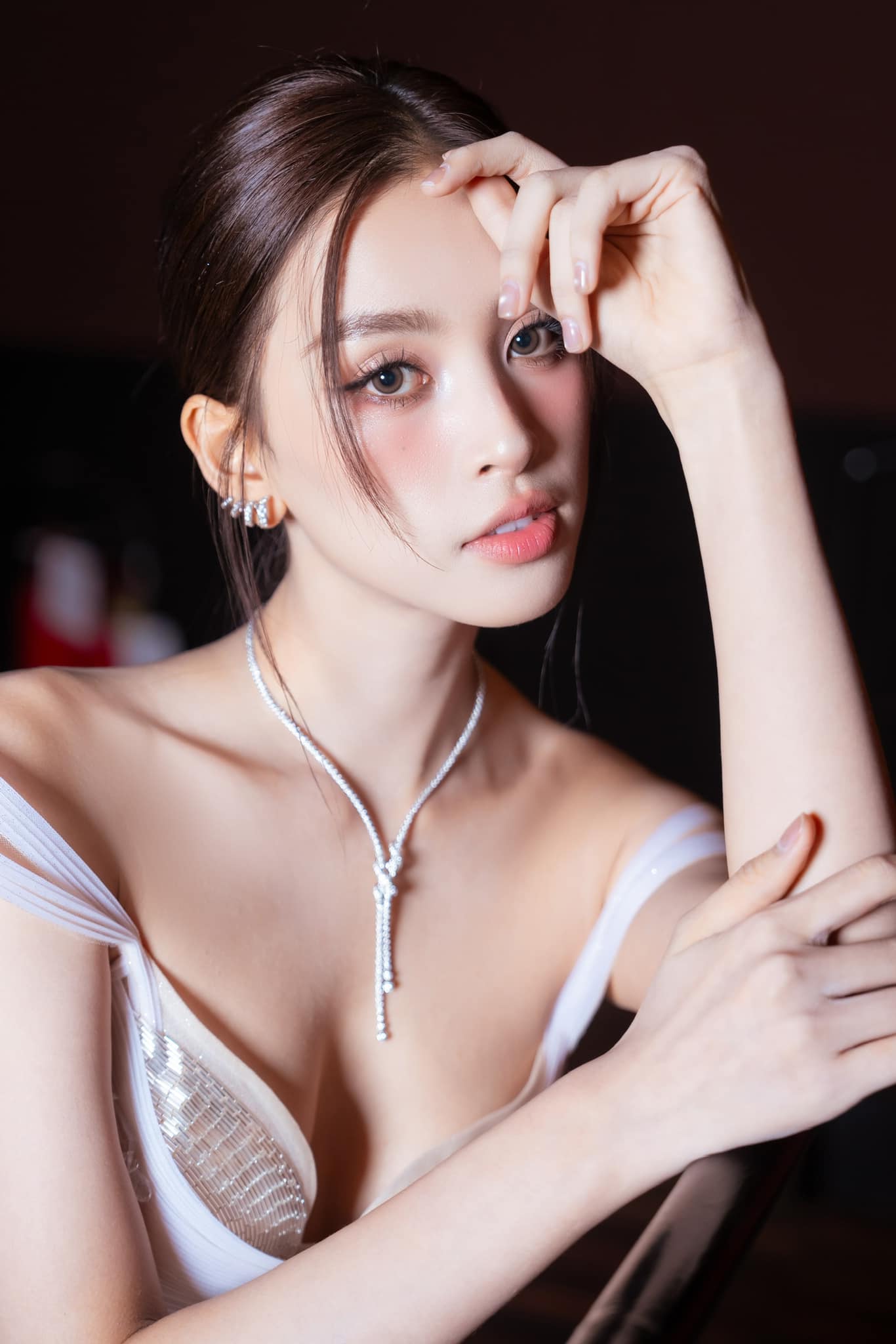 Vẻ n&oacute;ng bỏng của 3 n&agrave;ng hậu g&oacute;p mặt tr&ecirc;n đường đua phim tết- Ảnh 1.