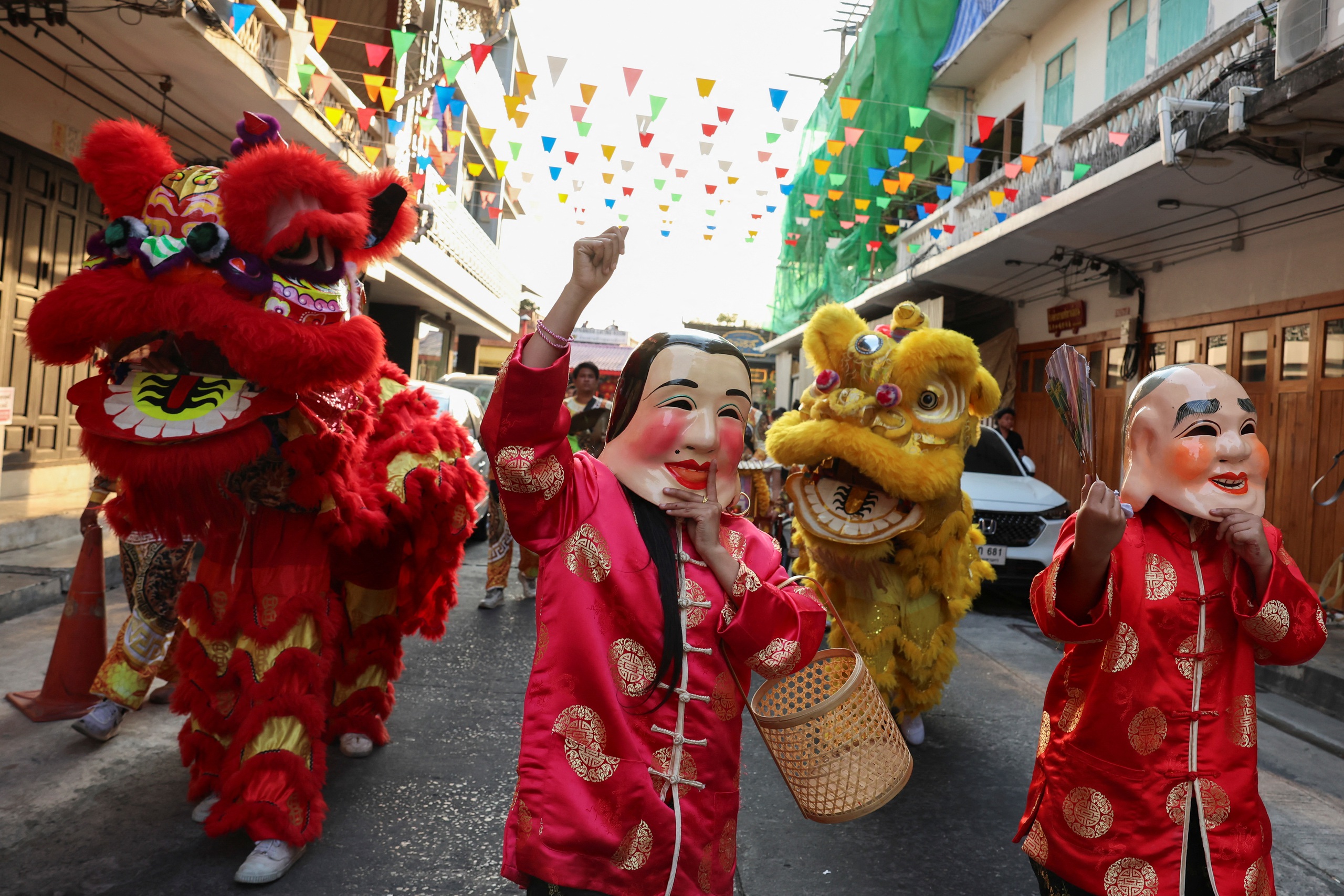 The atmosphere welcomes the Lunar New Year in many parts of the world- Photo 2.