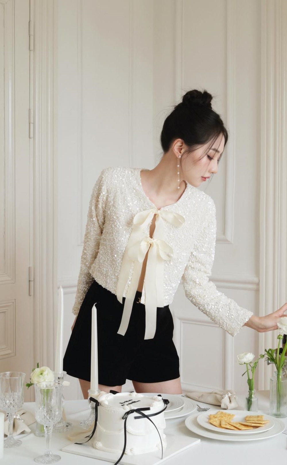 Одягайтеся гарно, як Іт-дівчина, з різними варіантами шортів - Фото 6. Mặc đẹp như các It Girl với cách biến tấu cùng quần shorts- Ảnh 6.