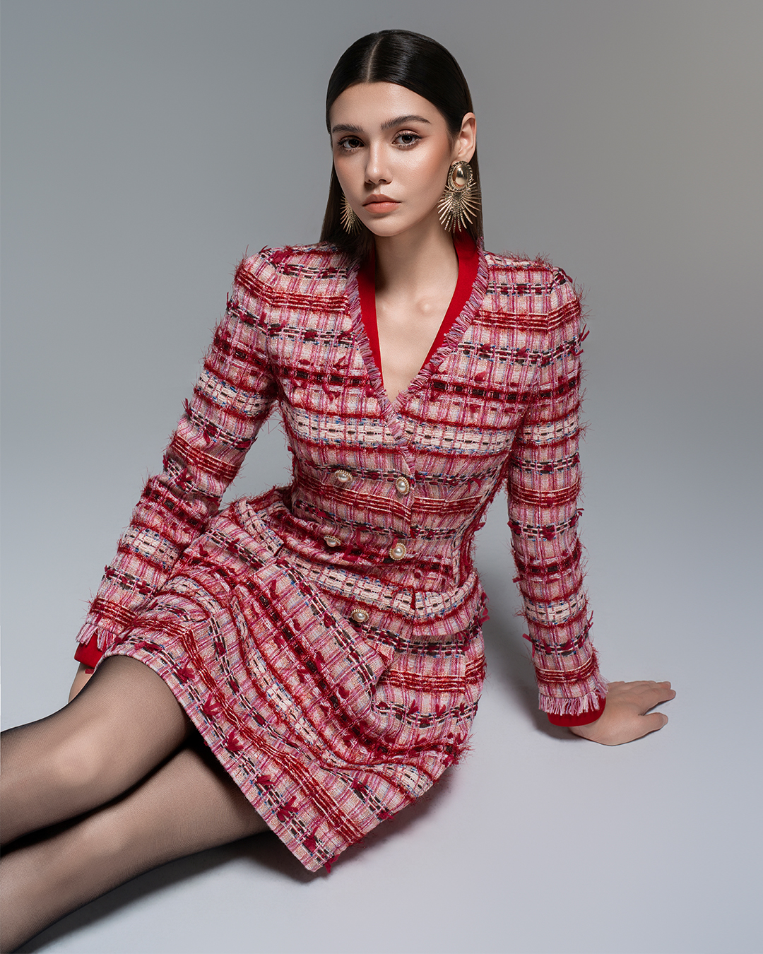 ন্যূনতম অথচ বিলাসবহুল শার্ট ড্রেস, আপনার পোশাকের সবচেয়ে বহুমুখী - ছবি ১০। Váy sơ mi tối giản nhưng sang trọng, linh hoạt bậc nhất tủ đồ- Ảnh 10.