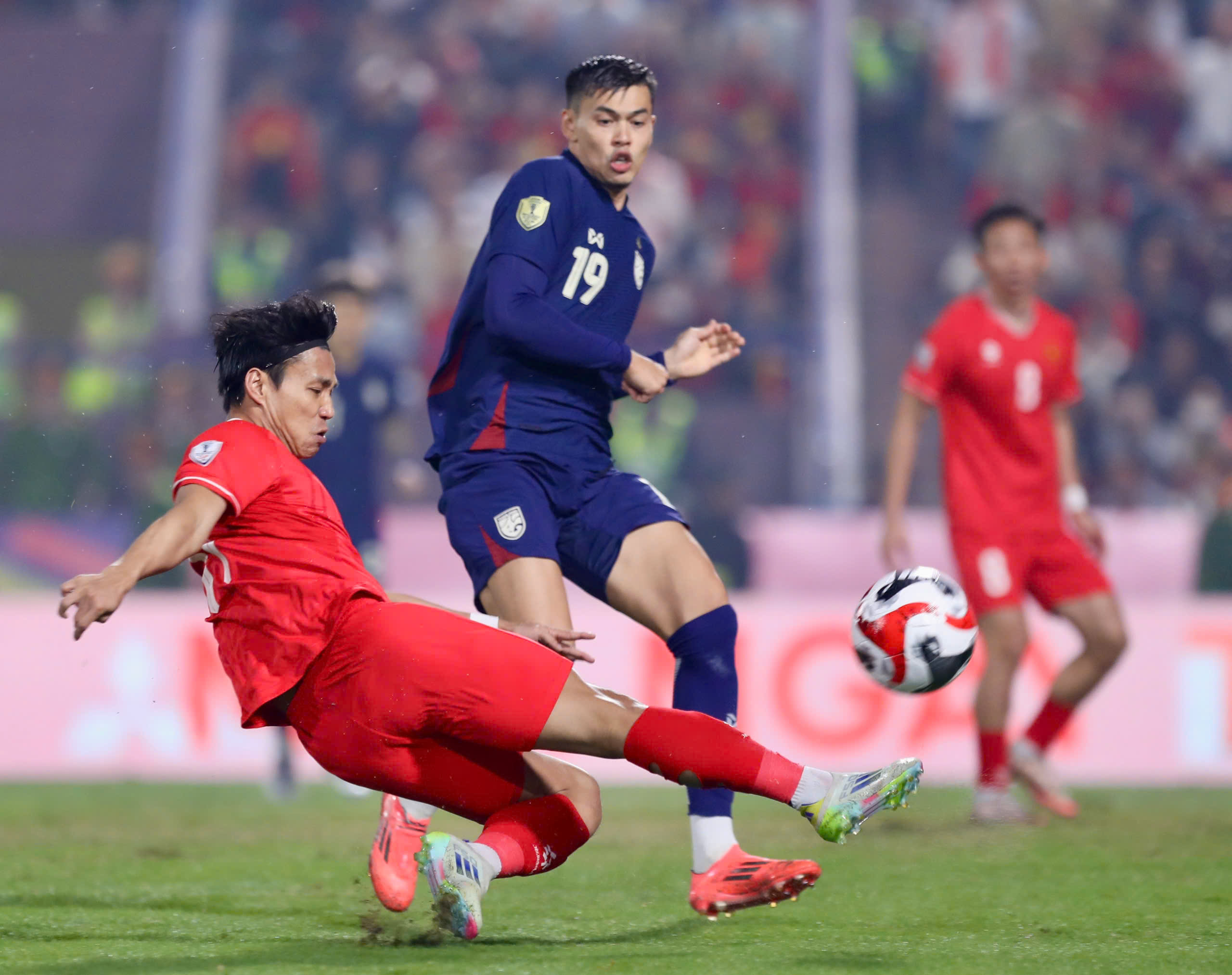 If they had better taken advantage of the scoring opportunity, the Vietnamese team would have ended all hopes of the Thai team right from the first leg of the final.