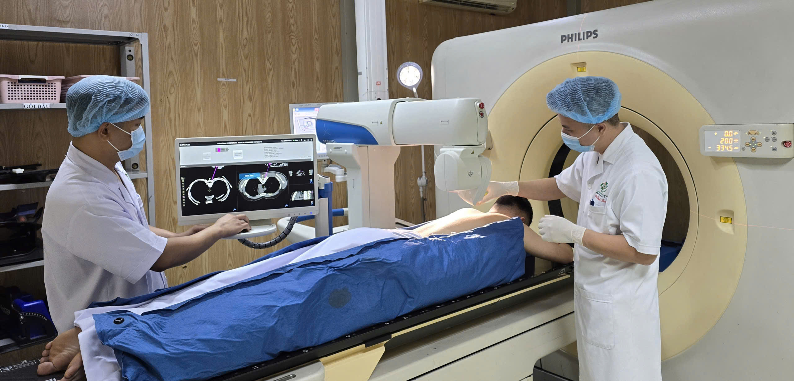 Kỹ thuật sinh thiết xương hiện đại tại Bệnh viện Quân y 175- Ảnh 1. Kỹ thuật sinh thiết xương hiện đại tại Bệnh viện Quân y 175- Ảnh 1.