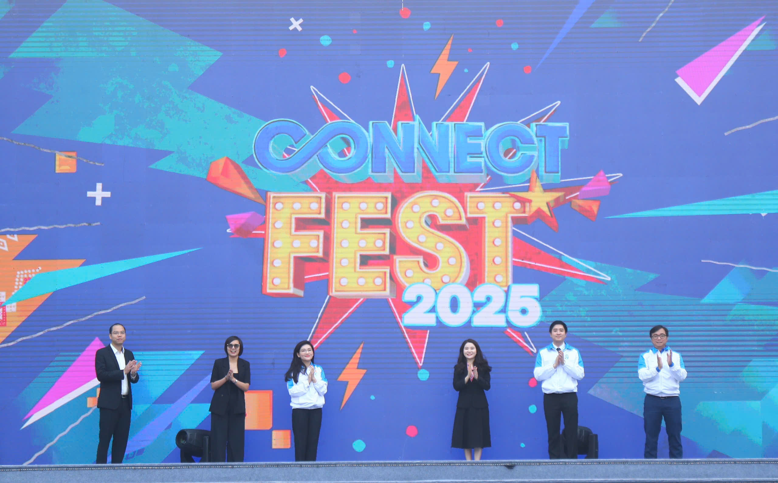 Hàng ngàn học sinh, sinh viên xếp hàng tham gia Connect Fest 2025- Ảnh 2.